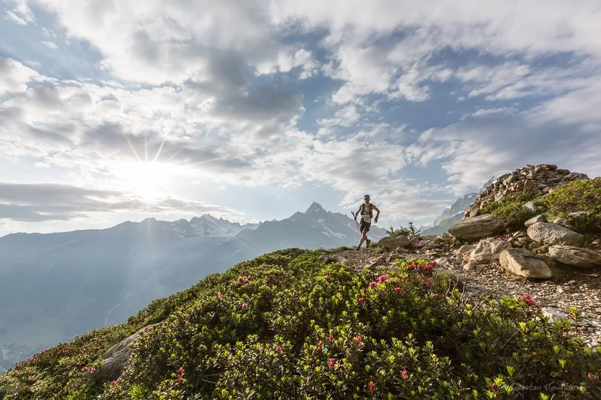 _d3a2581_80km_montblanc_copyright_gaetan_haugeard-854x569 Chamonix Marathon du Mont Blanc