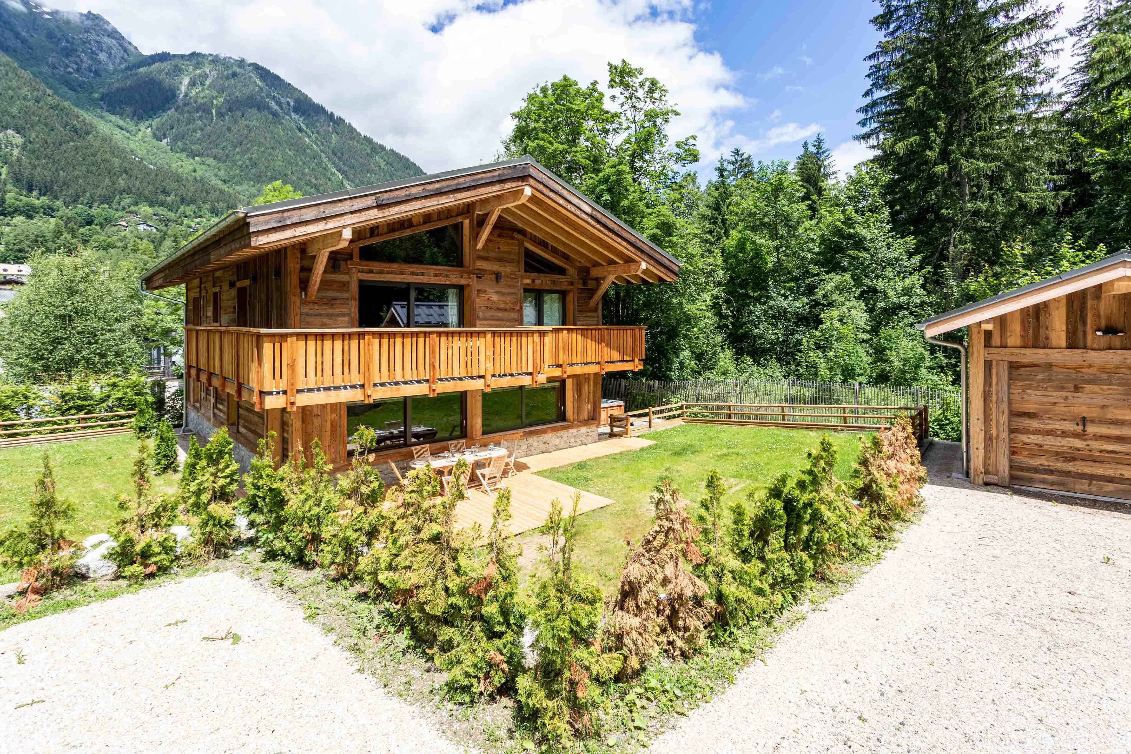 Chalet des Amis for pet friendly holidays