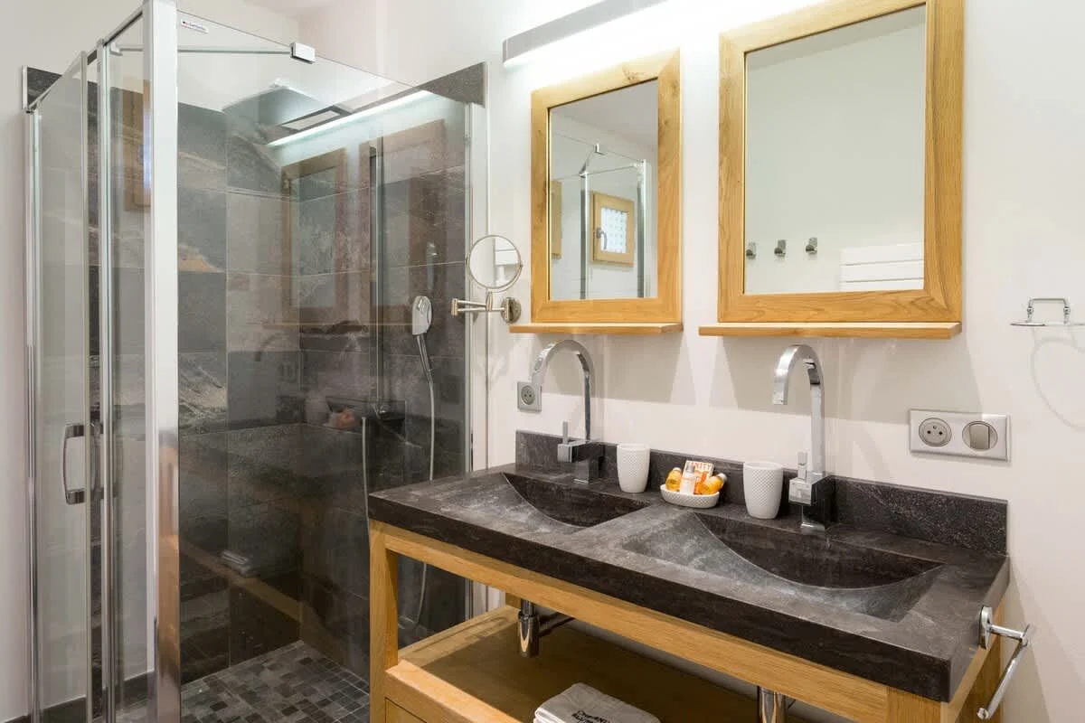 His 'n' hers sinks