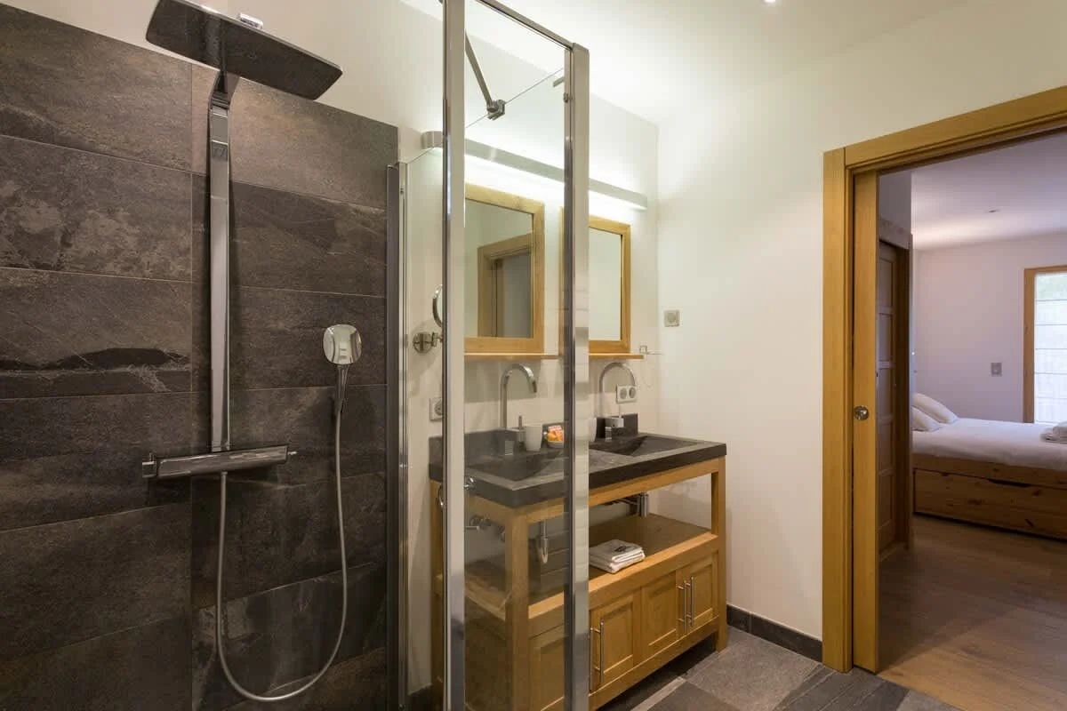 Ensuite bathroom