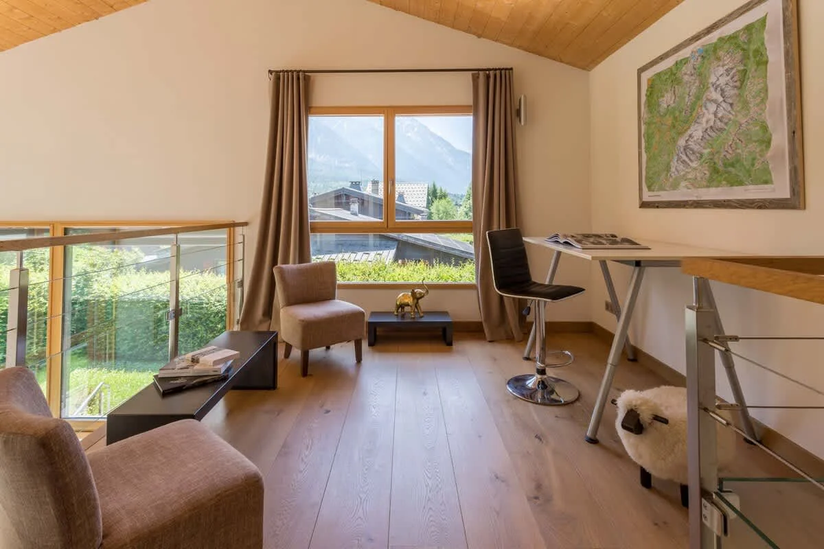 Reading/Office snug on upper mezzanine