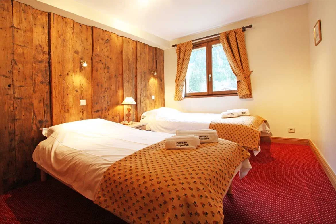 Twin Bedroom
