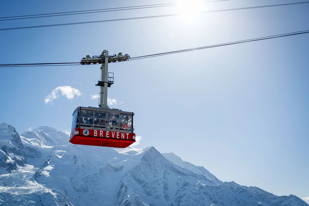 Apartment is opposite Le Savoy ski slopes, for easy access to Brevent