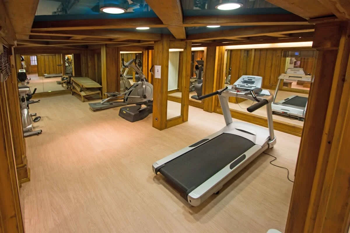 Access to gym room in the building complex