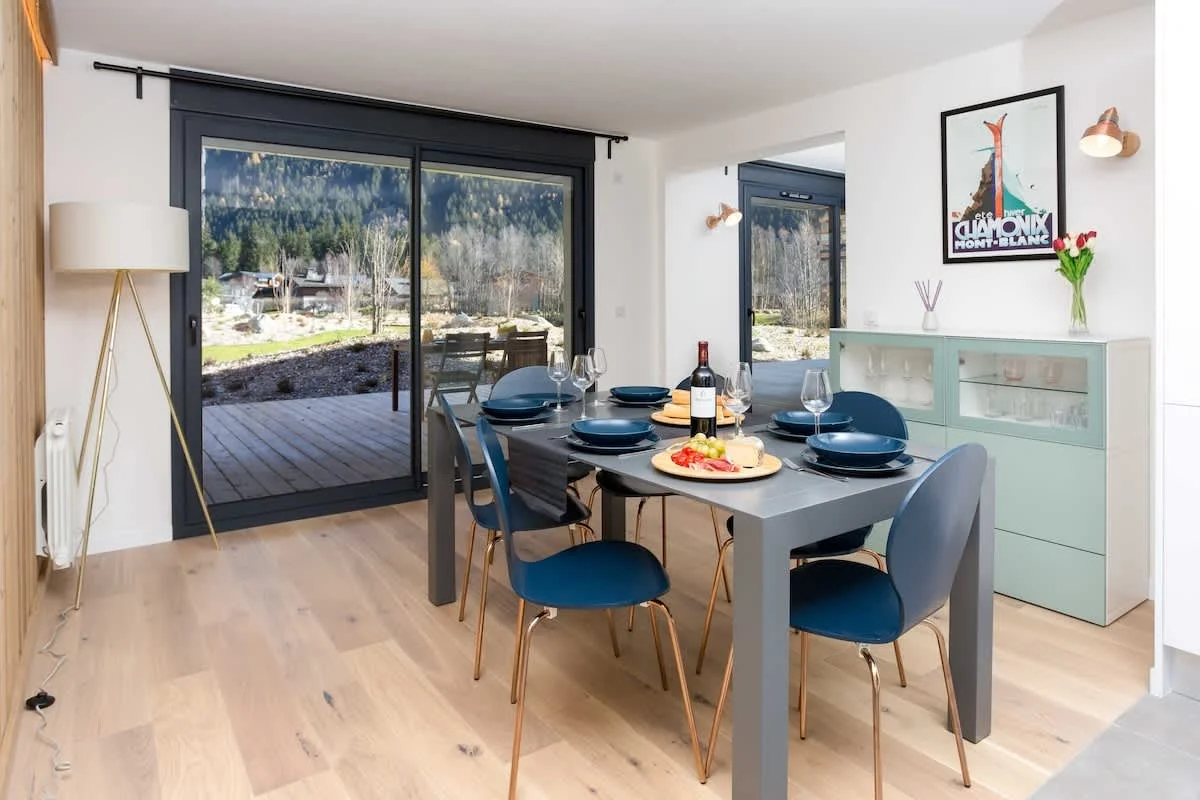 The dining table comfortably seats 6 people