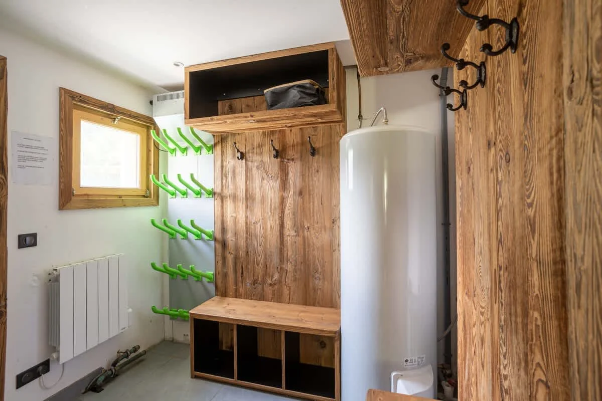 Ski & boot room