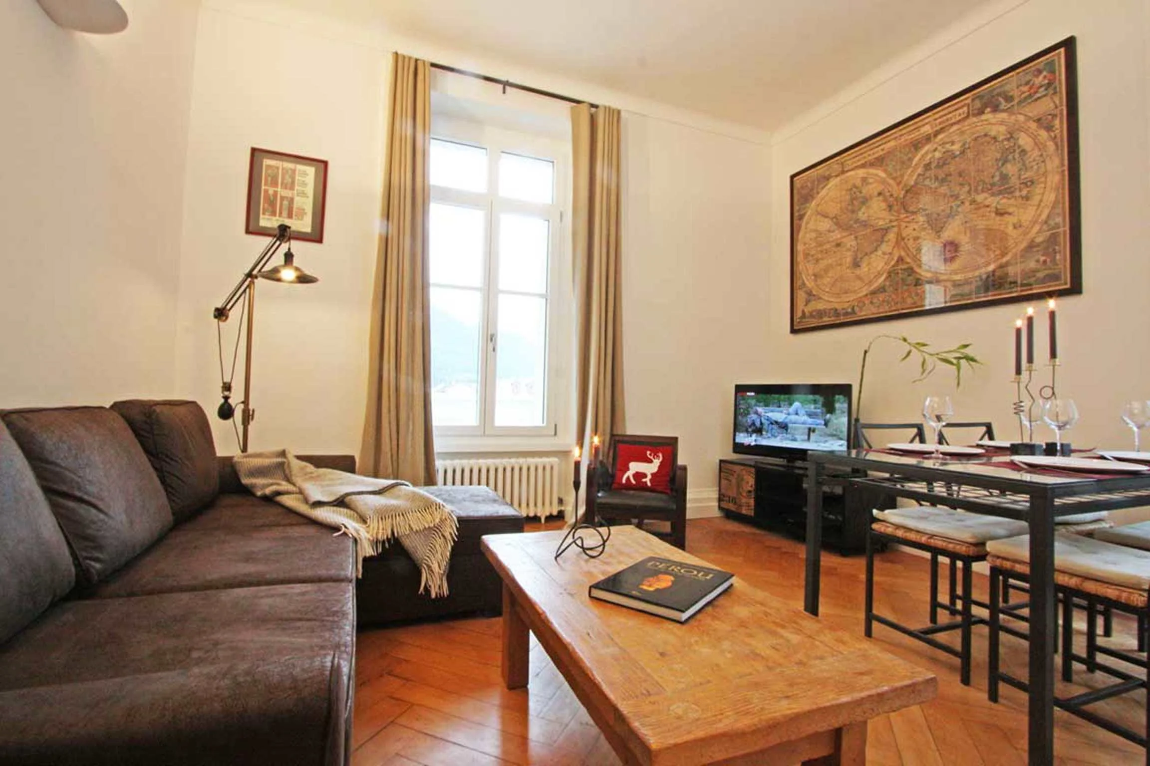 Open plan living and dining area