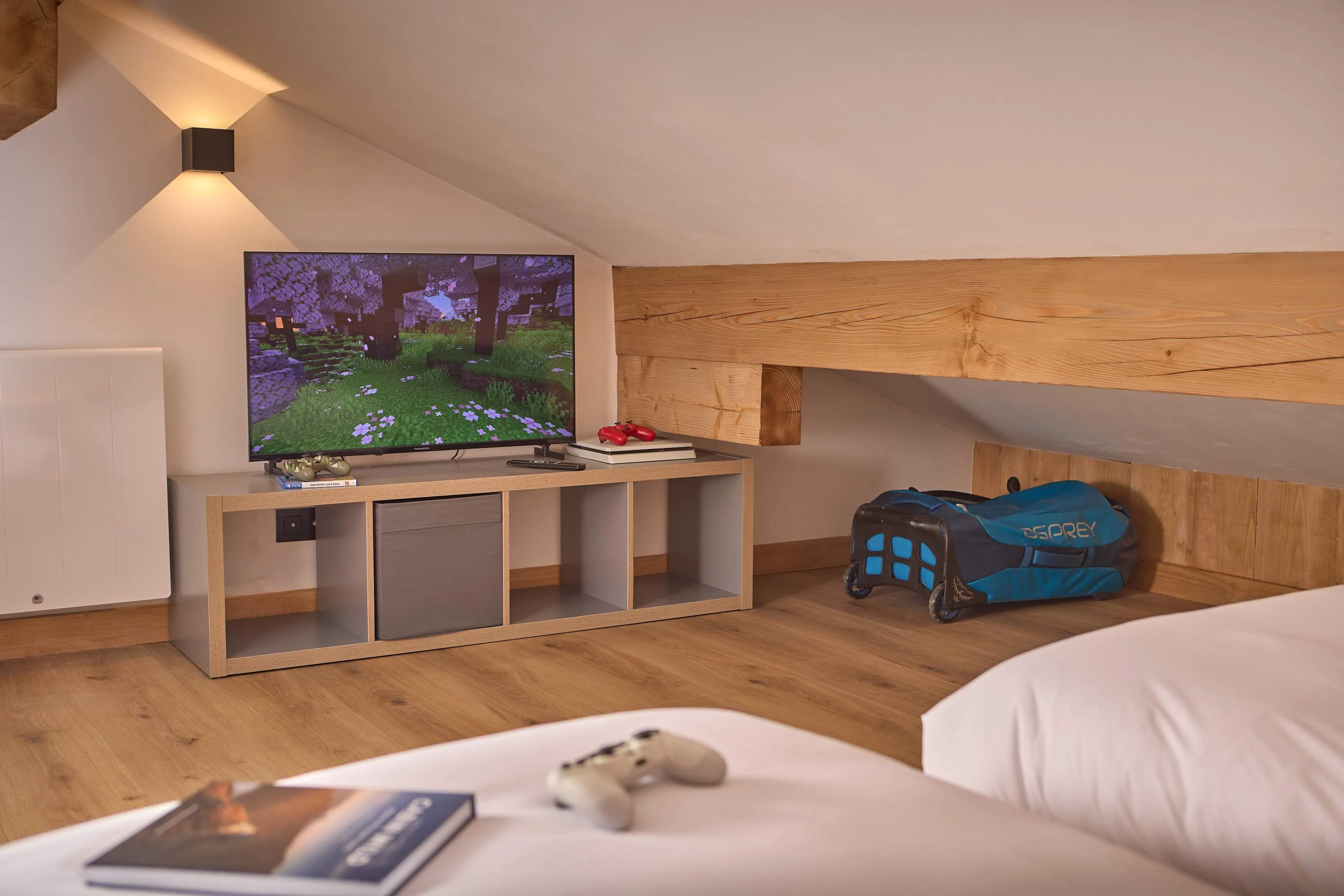 Mezzanine snug with TV & Single beds