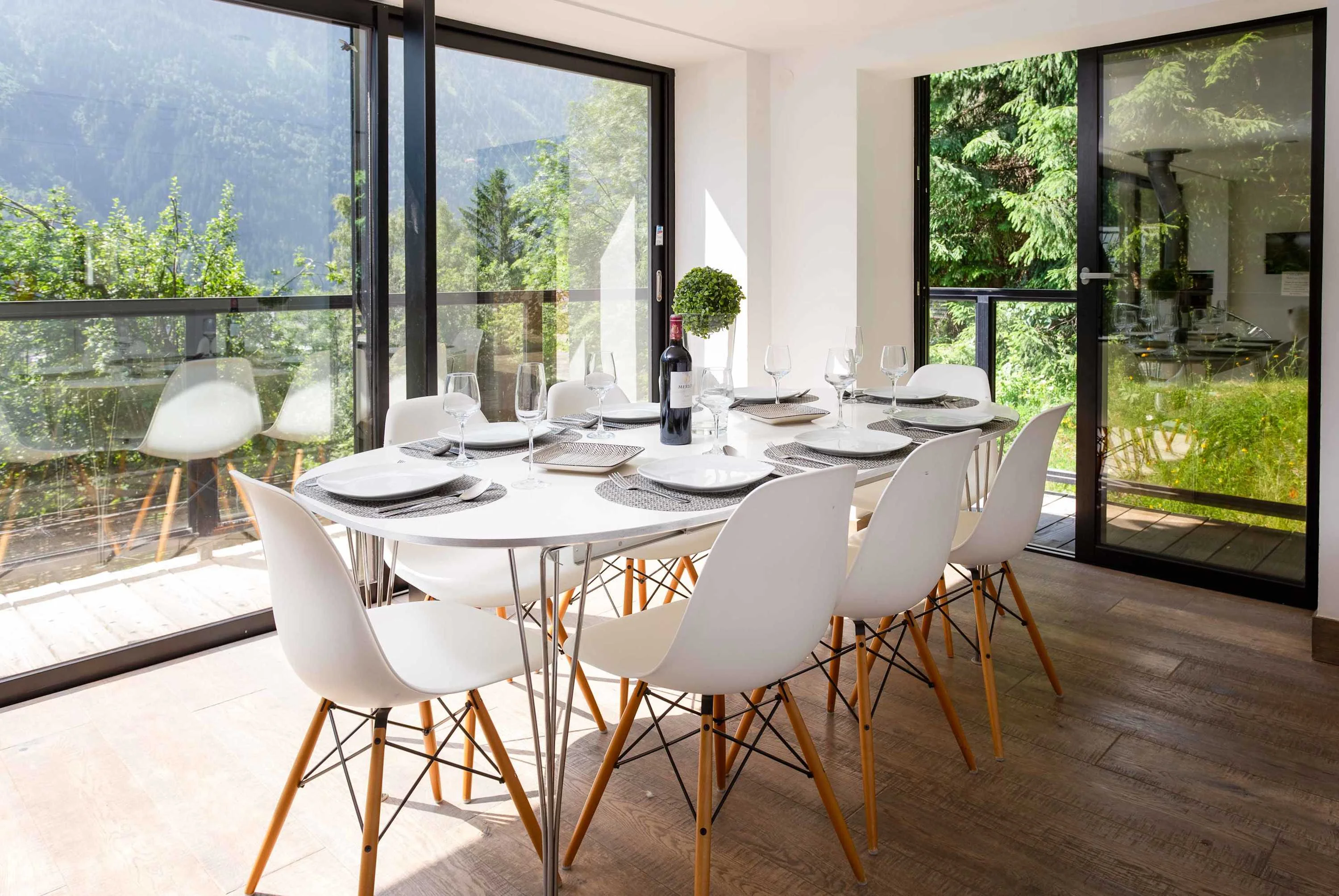 Plenty of dining space for 8