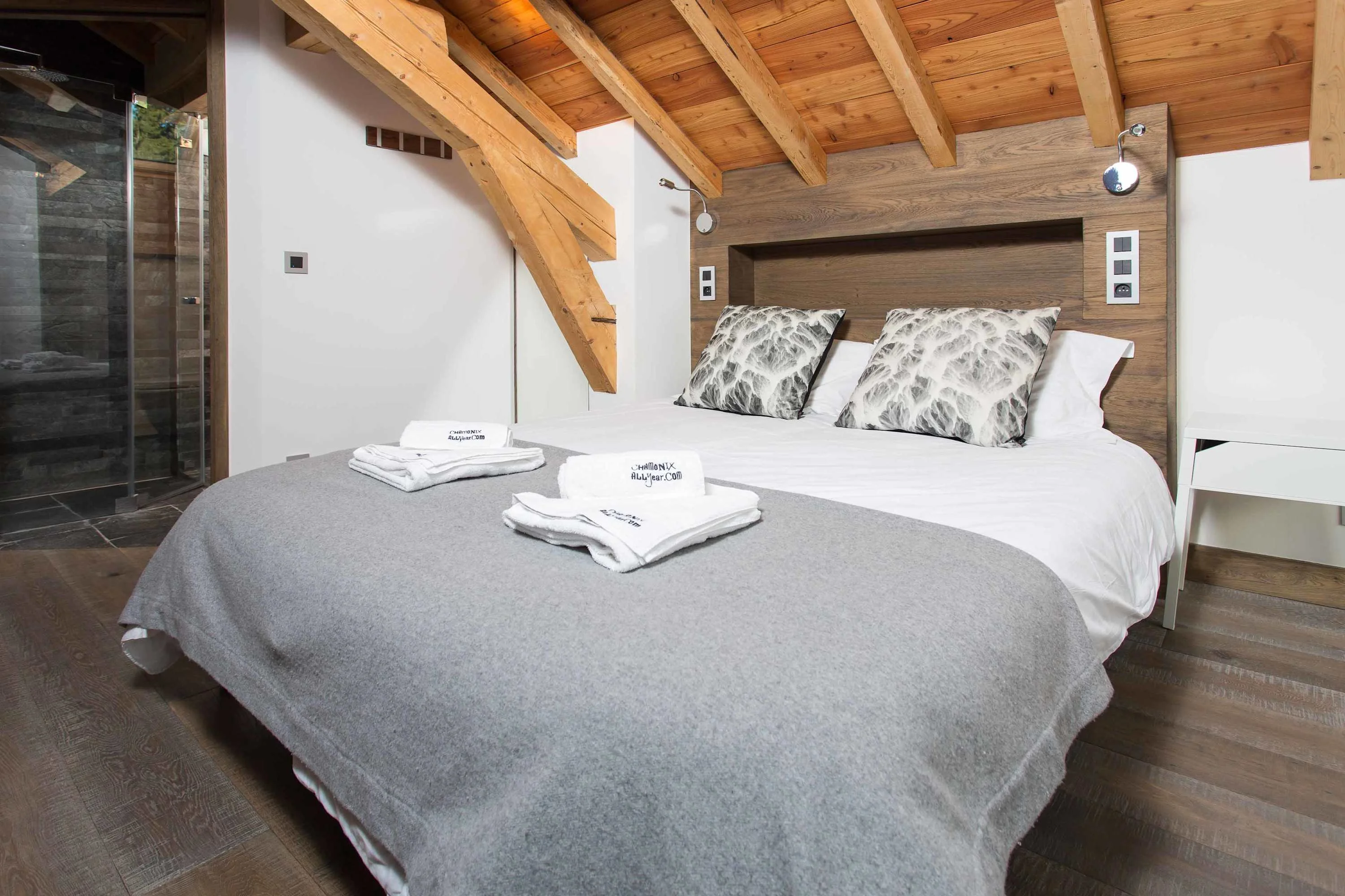 Comfortable king bed