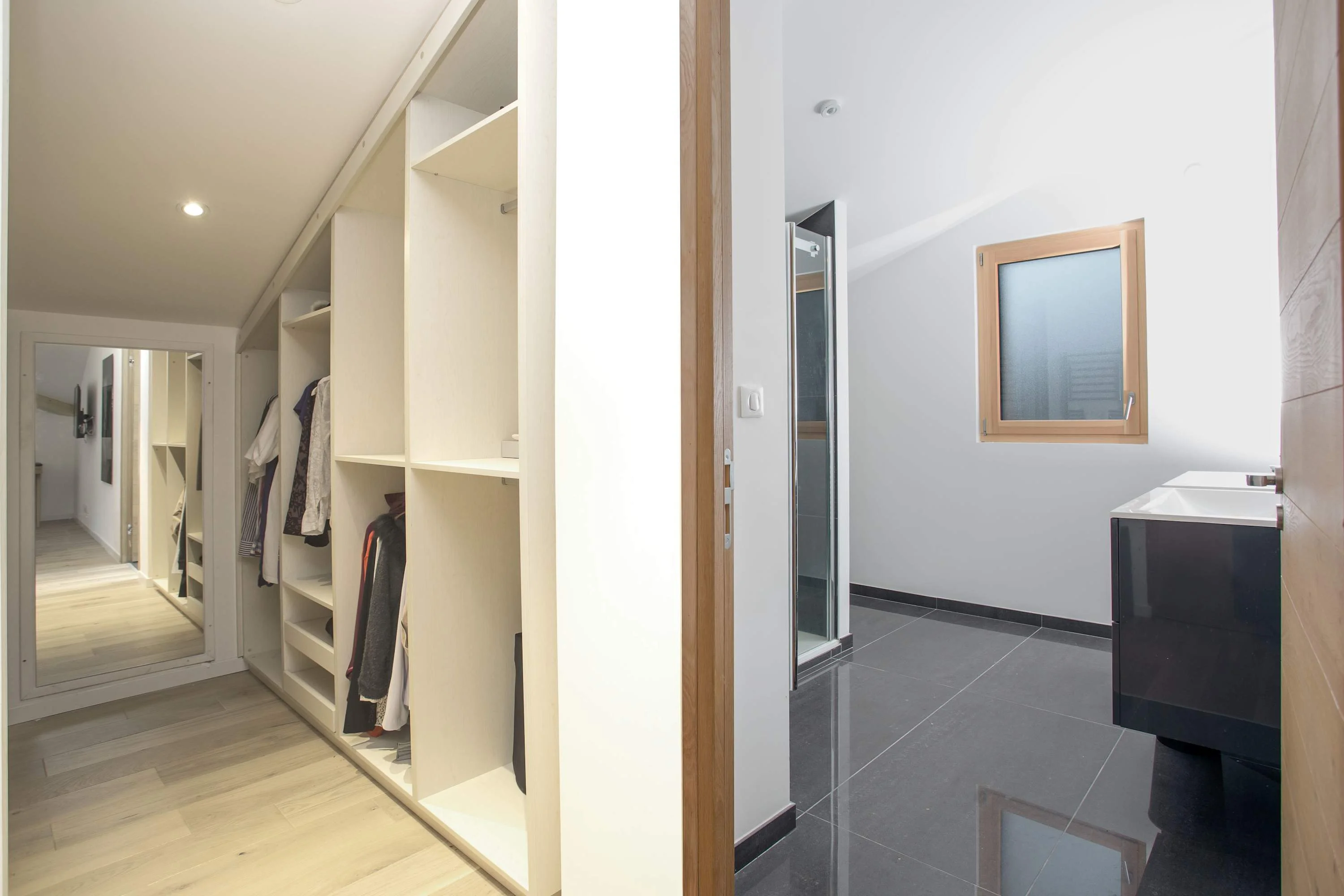 Master suite also has a walk-in wardrobe & ensuite bathroom
