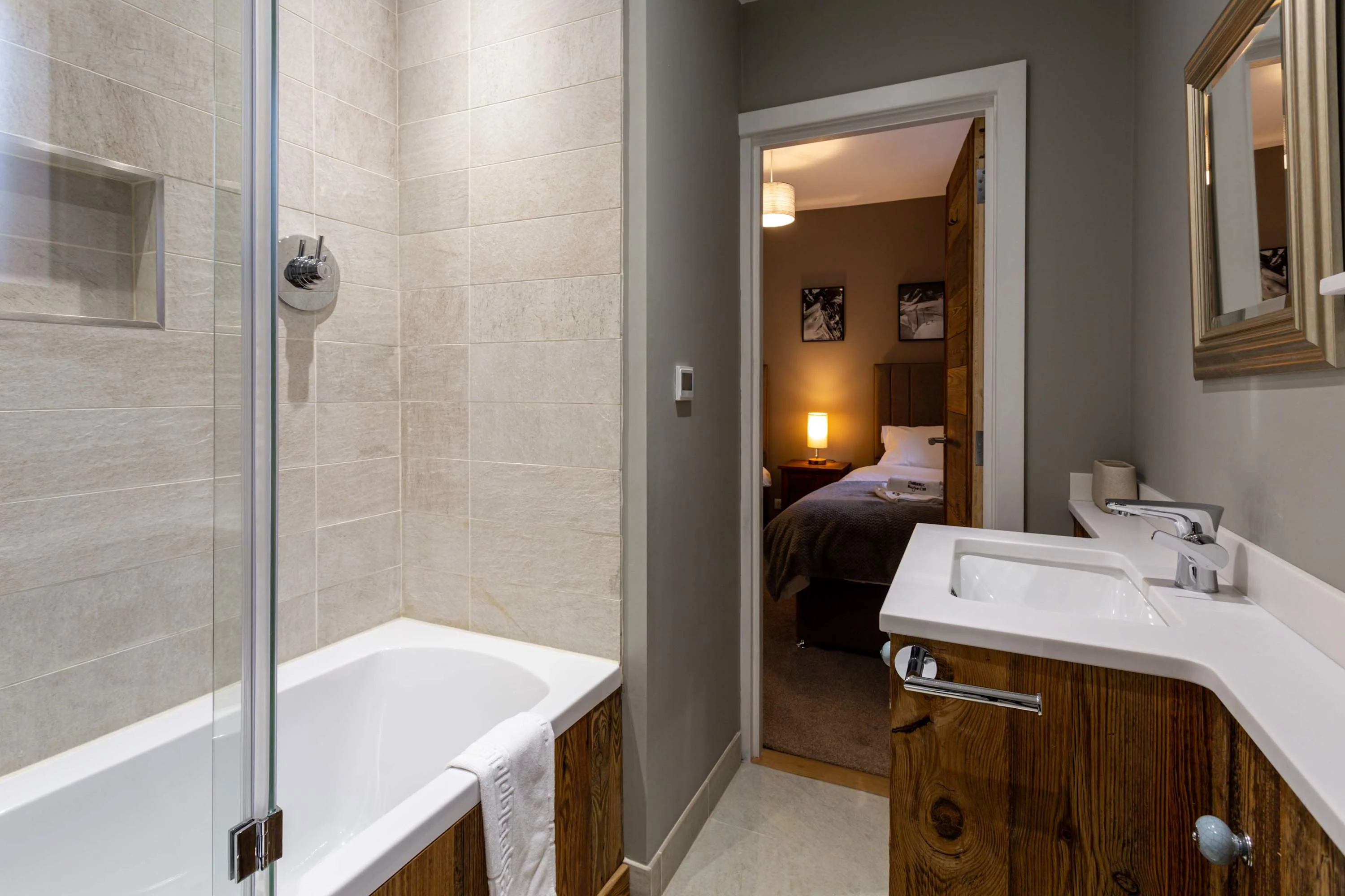 Downstairs Ensuite bathroom