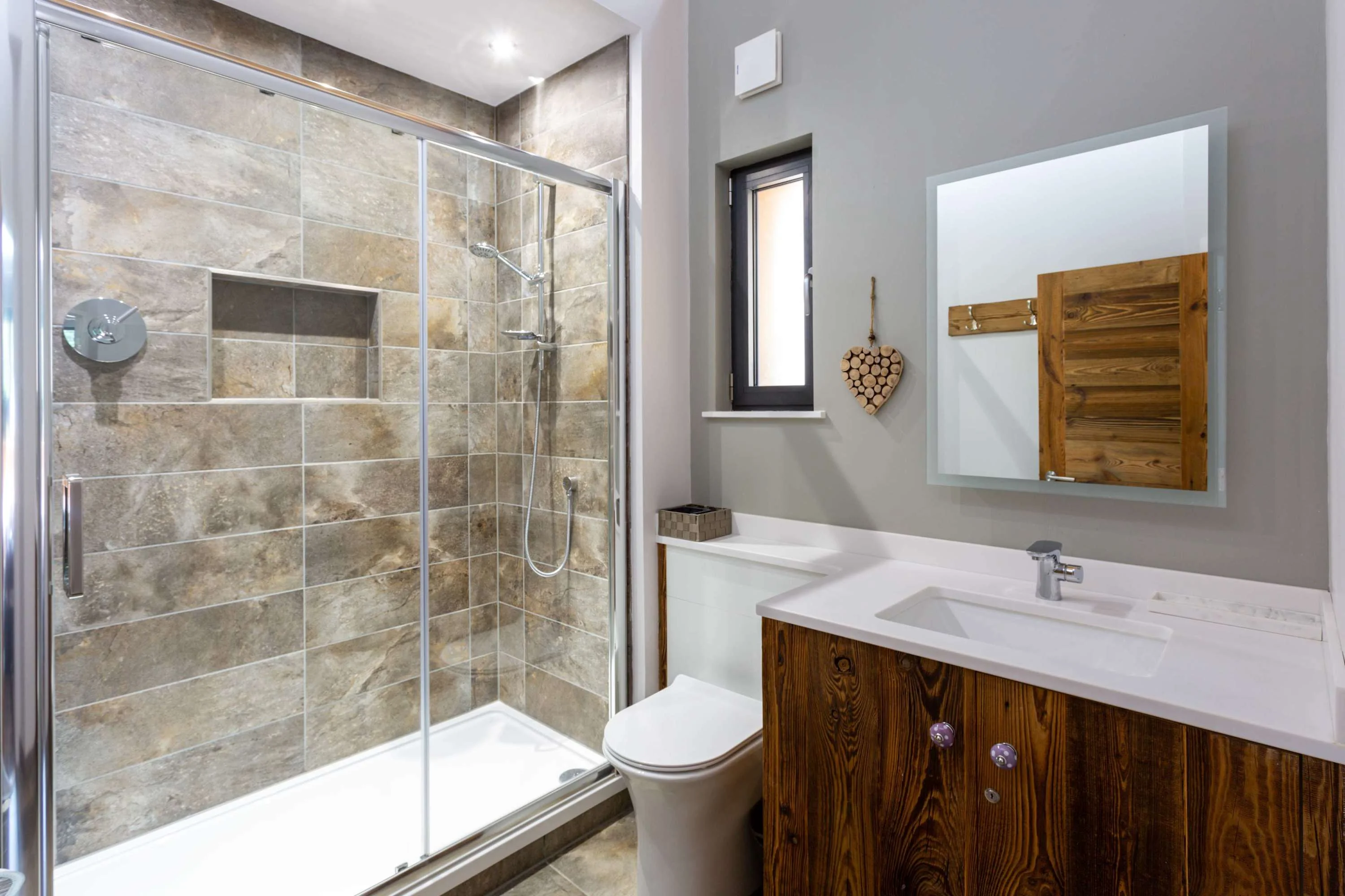 Upstairs Master ensuite