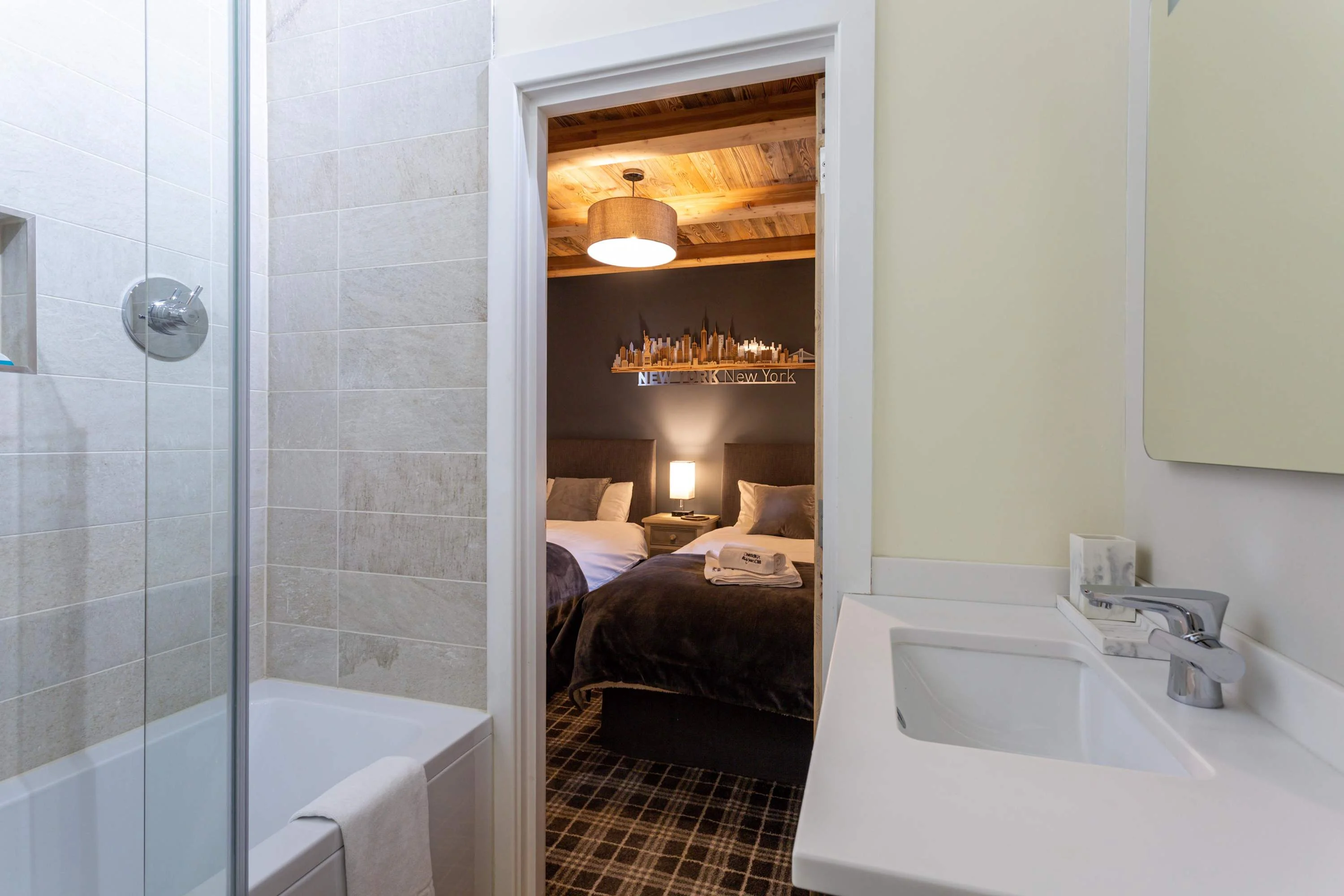 Upstairs ensuite