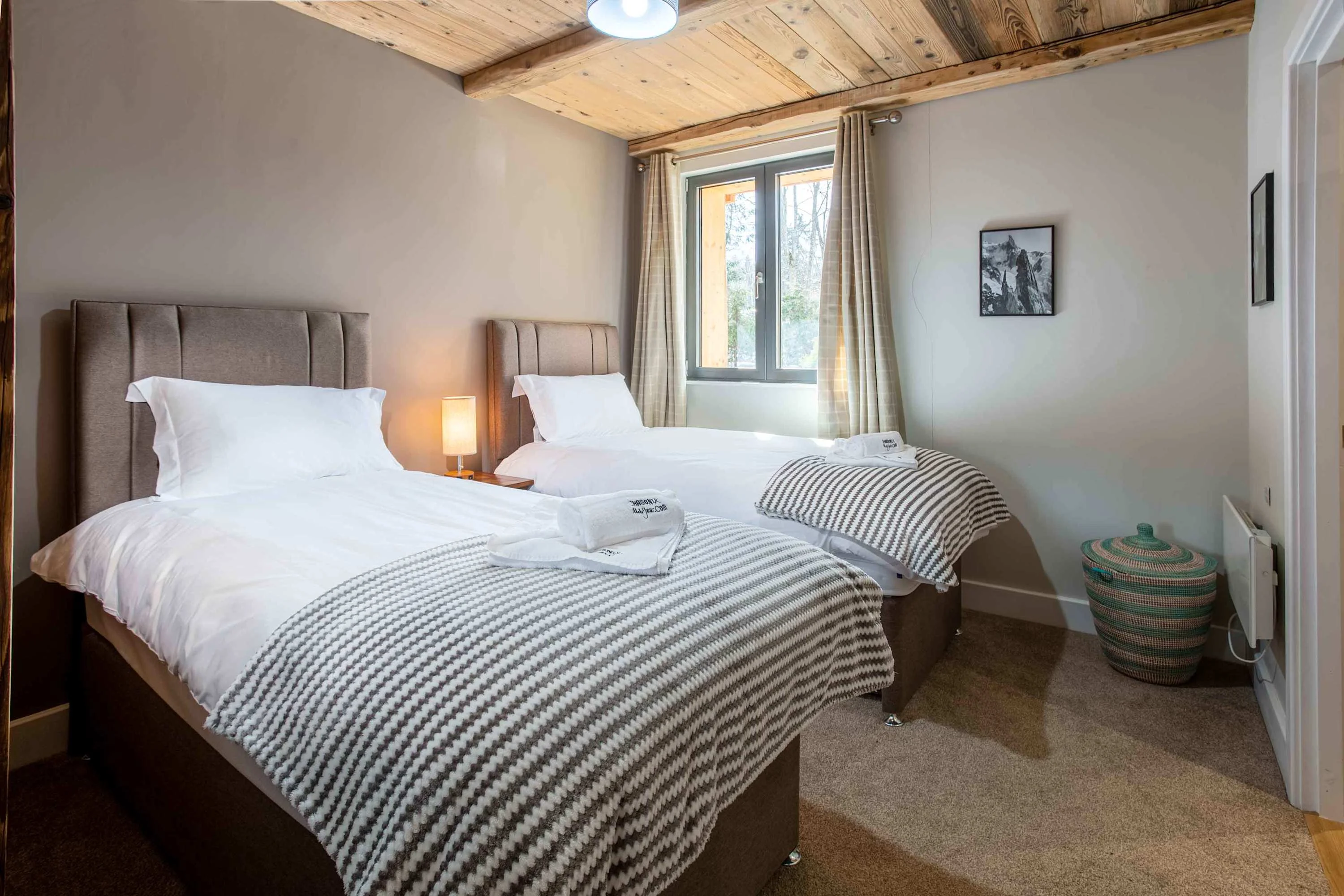 Ensuite twin bedroom
