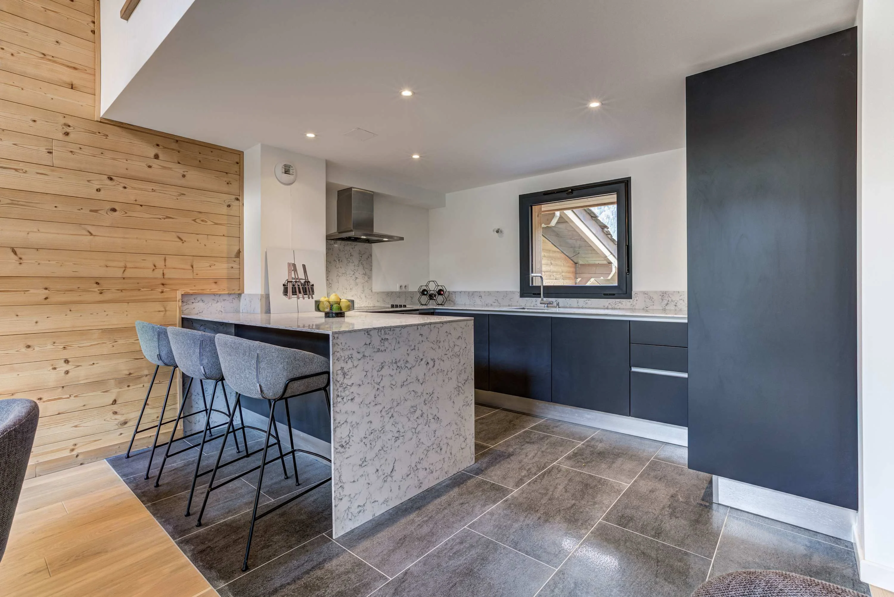 Fully equipped kitchen