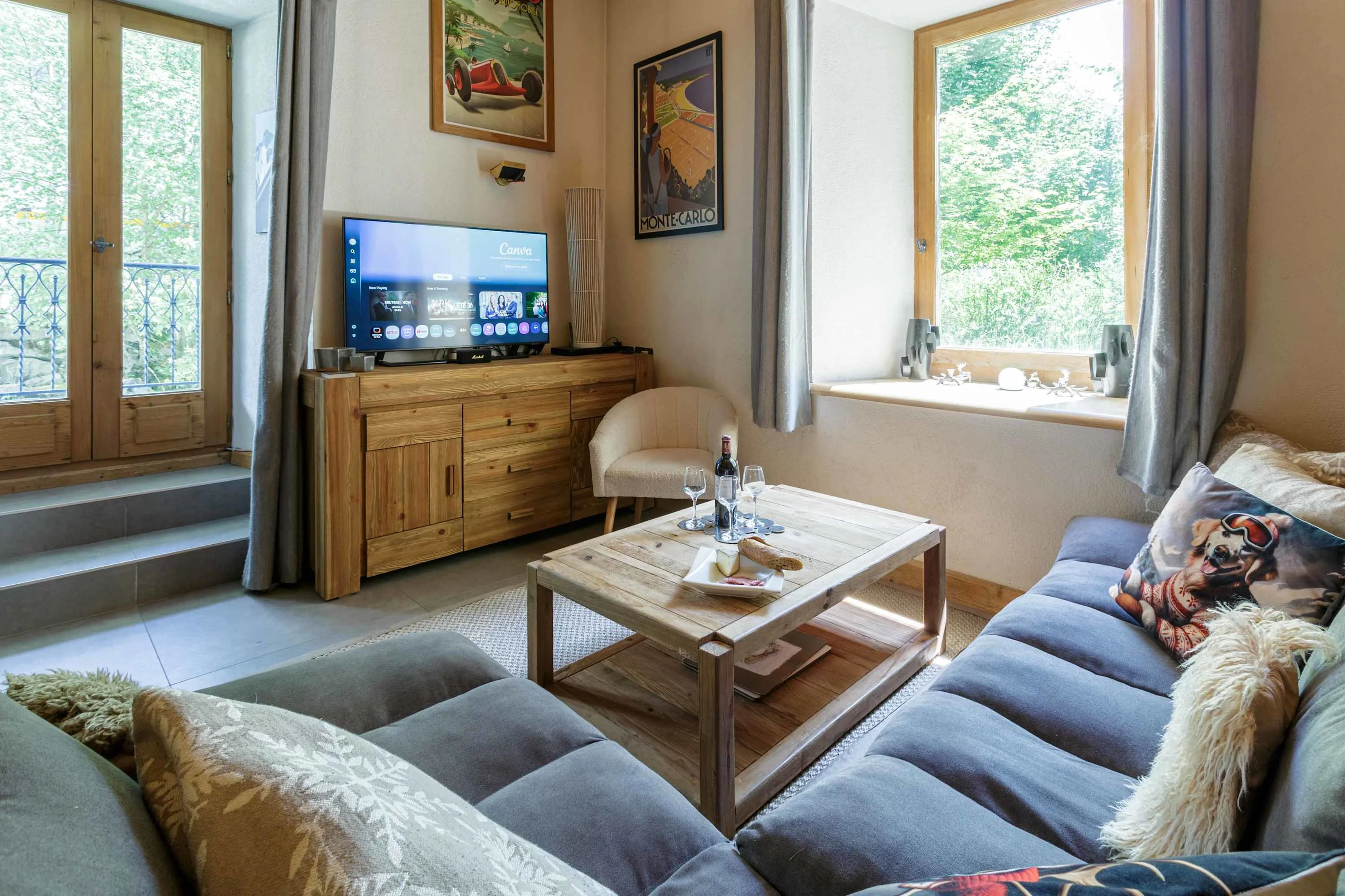 Lounge with access to terrace