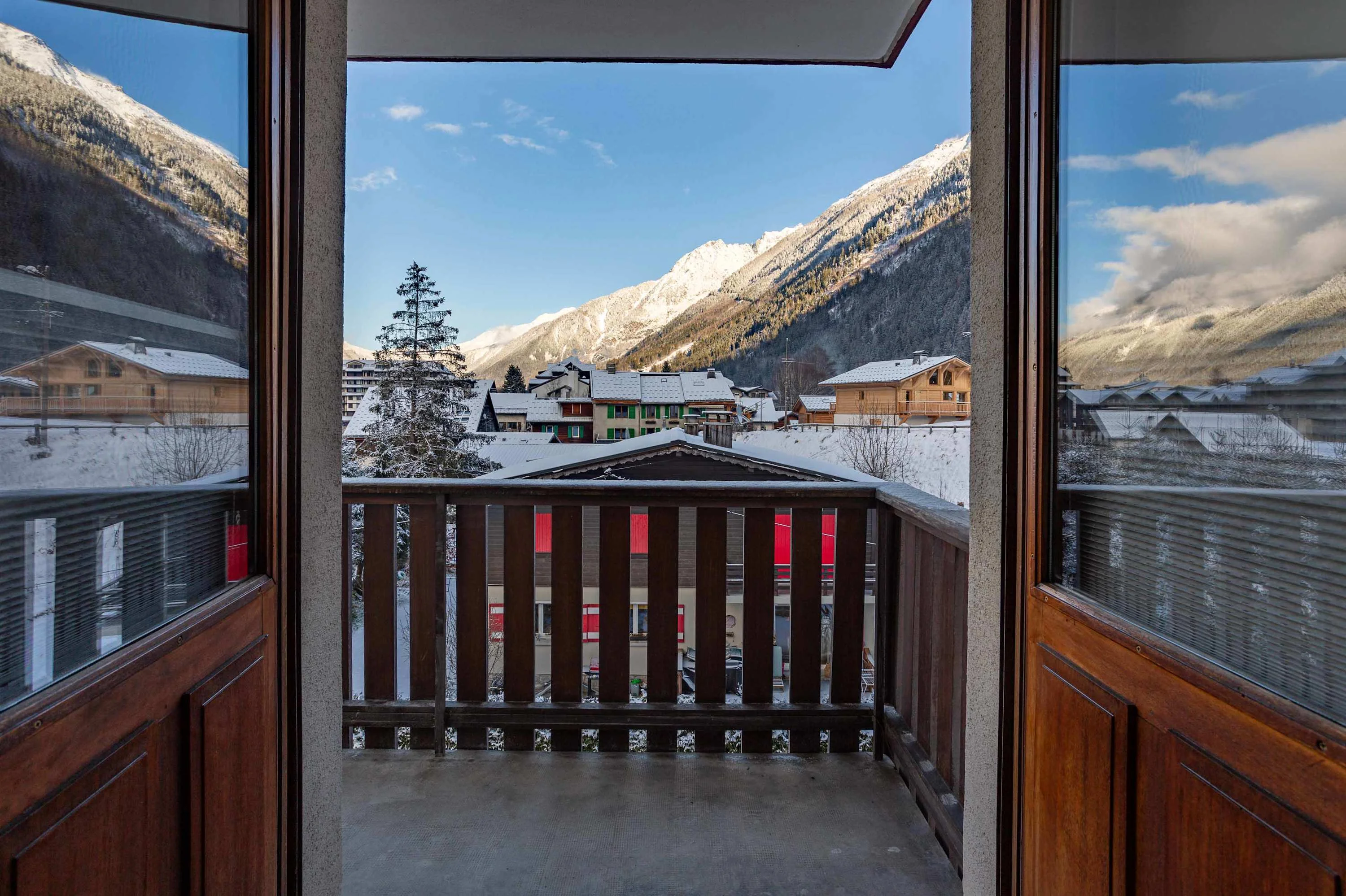 Balcony facing up the valley towards Le Tour
