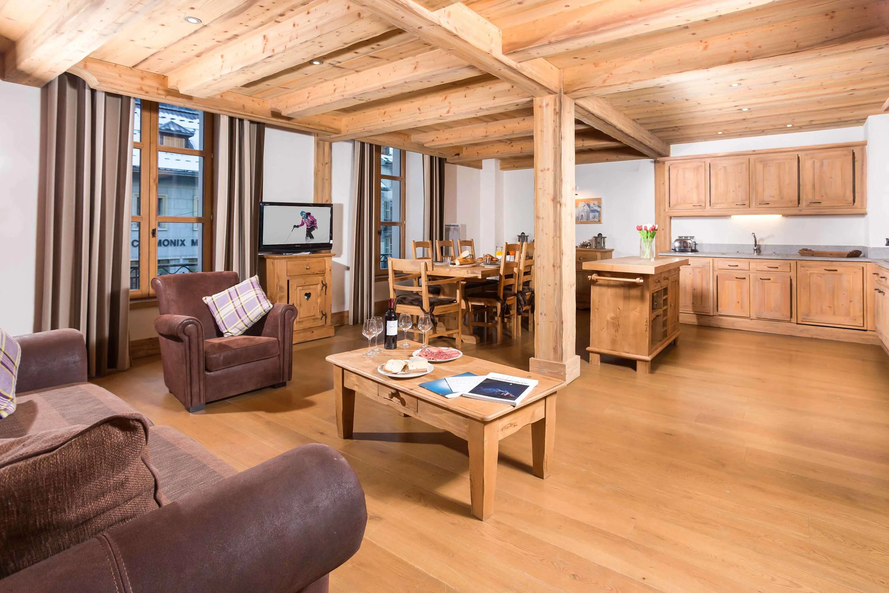 Spacious & comfortable living area, overlooking the town centre