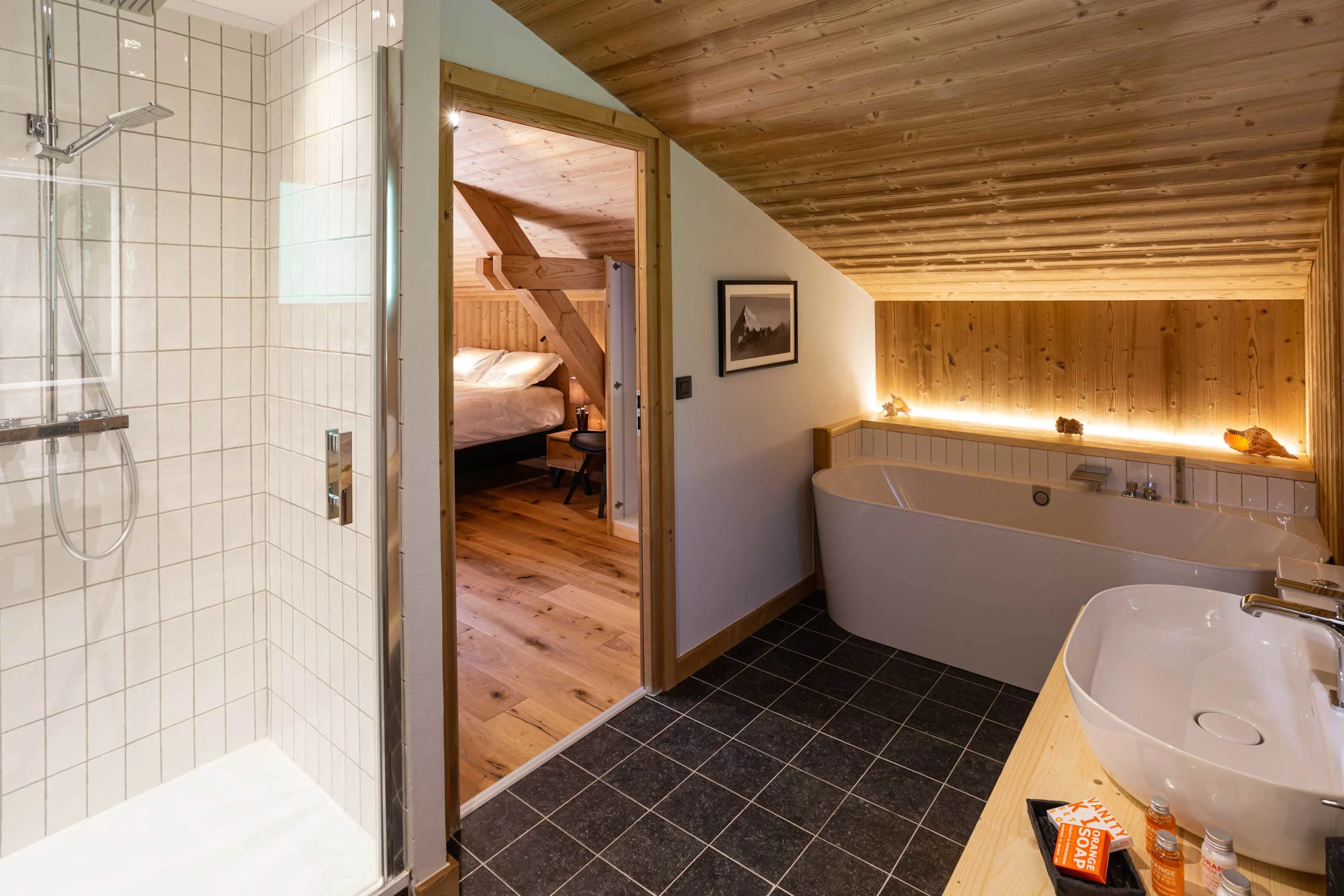 Master bedroom ensuite