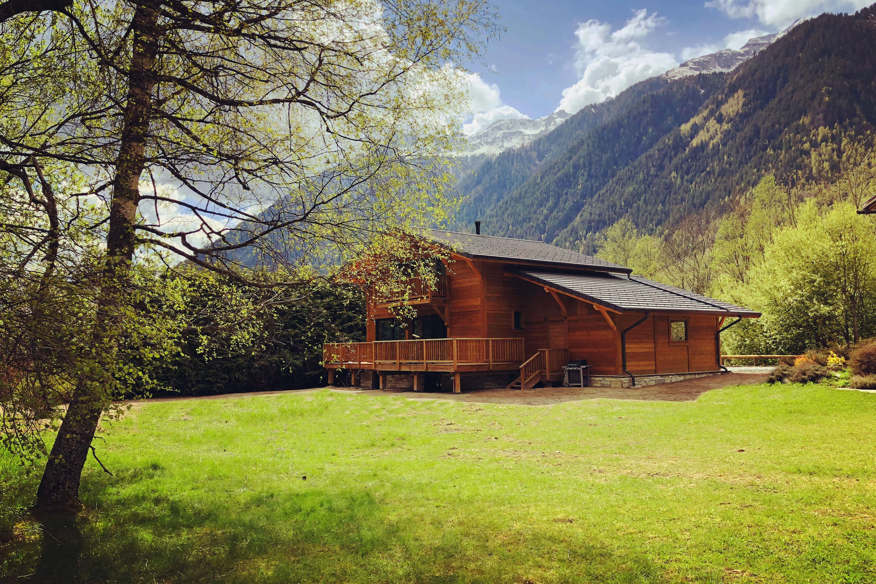 Chalet du Gouter garden and views