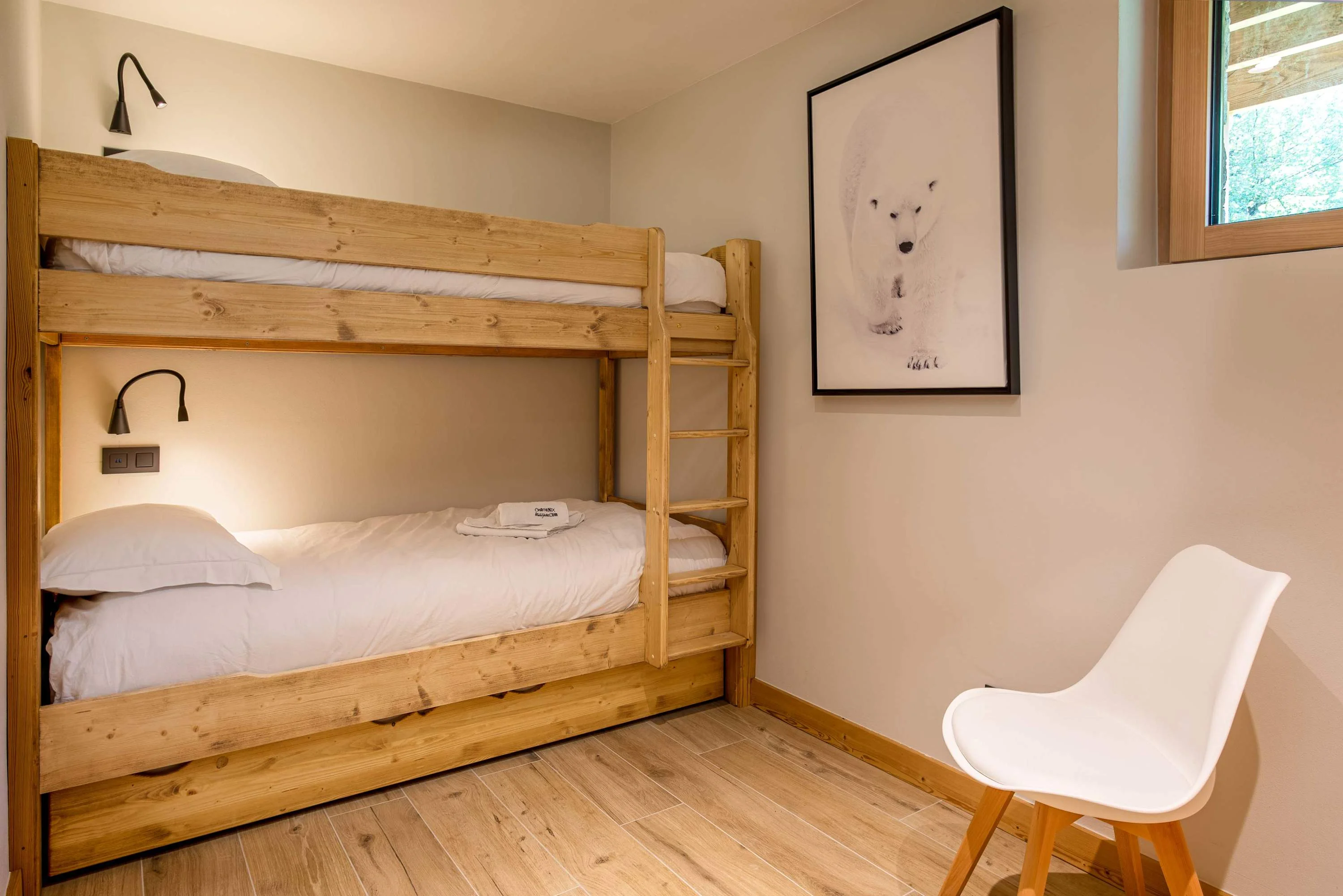 Bunk bedroom