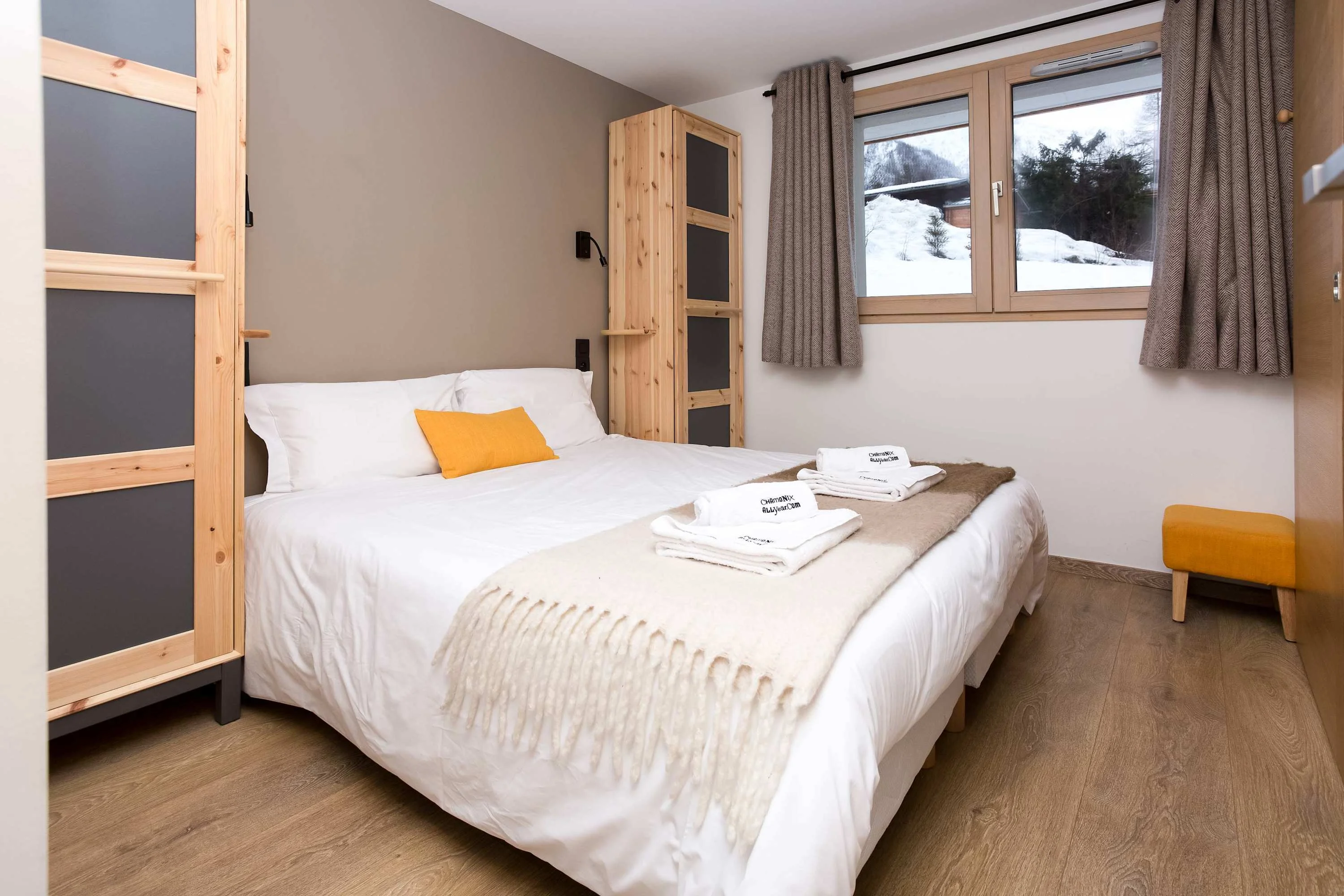 Double bedroom with ensuite bathroom