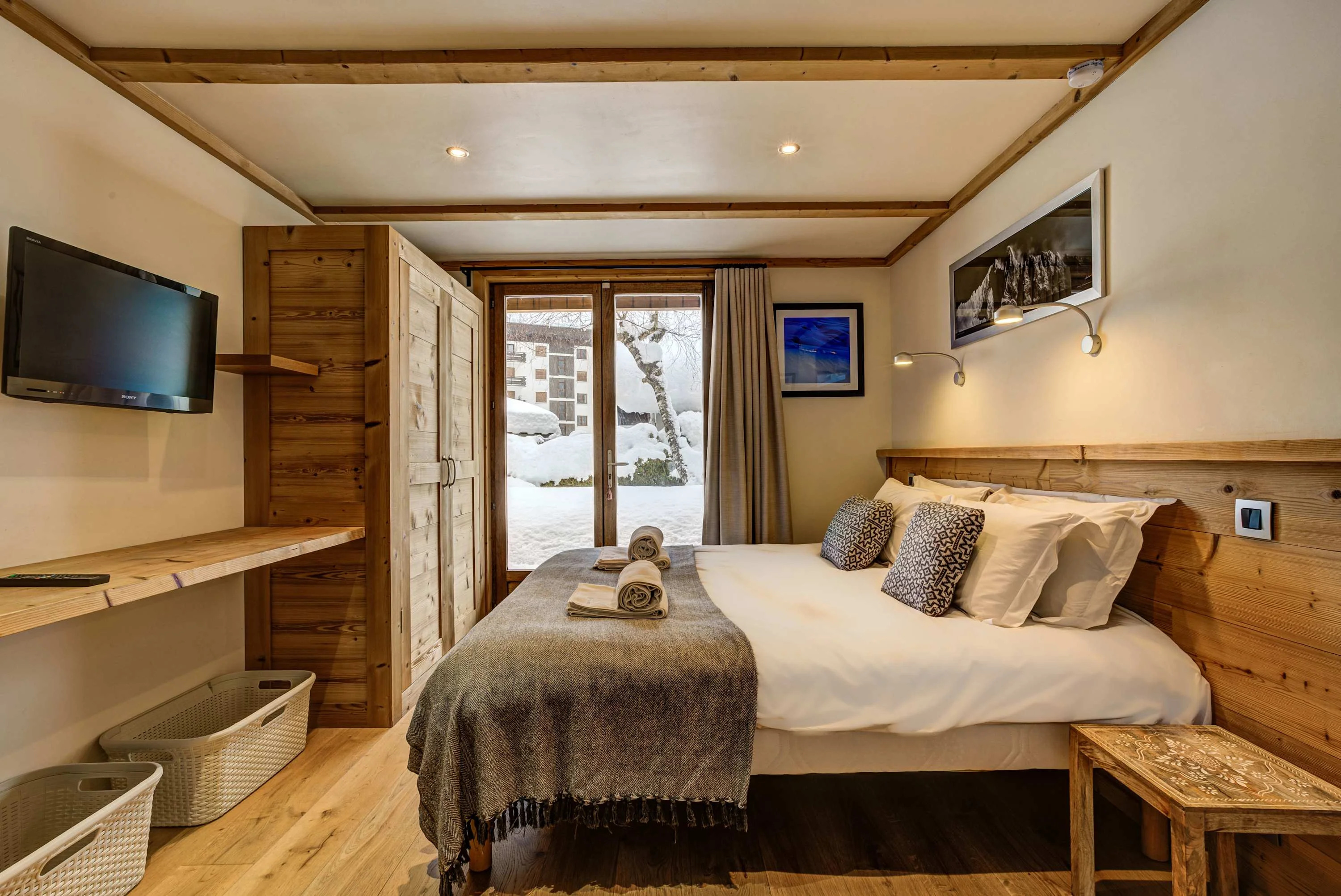 Master double bedroom with access to terrace