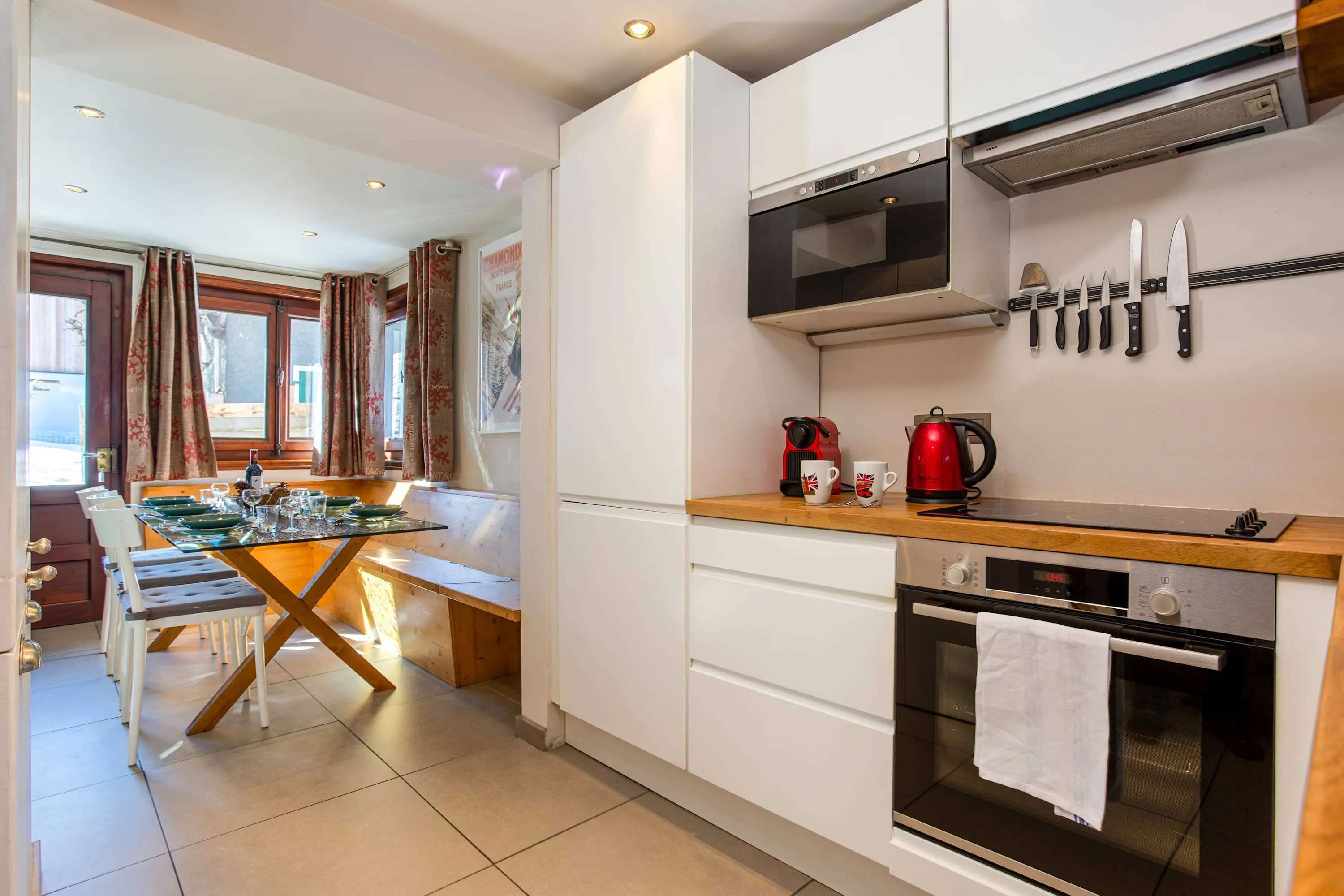 Fully equipped kitchen