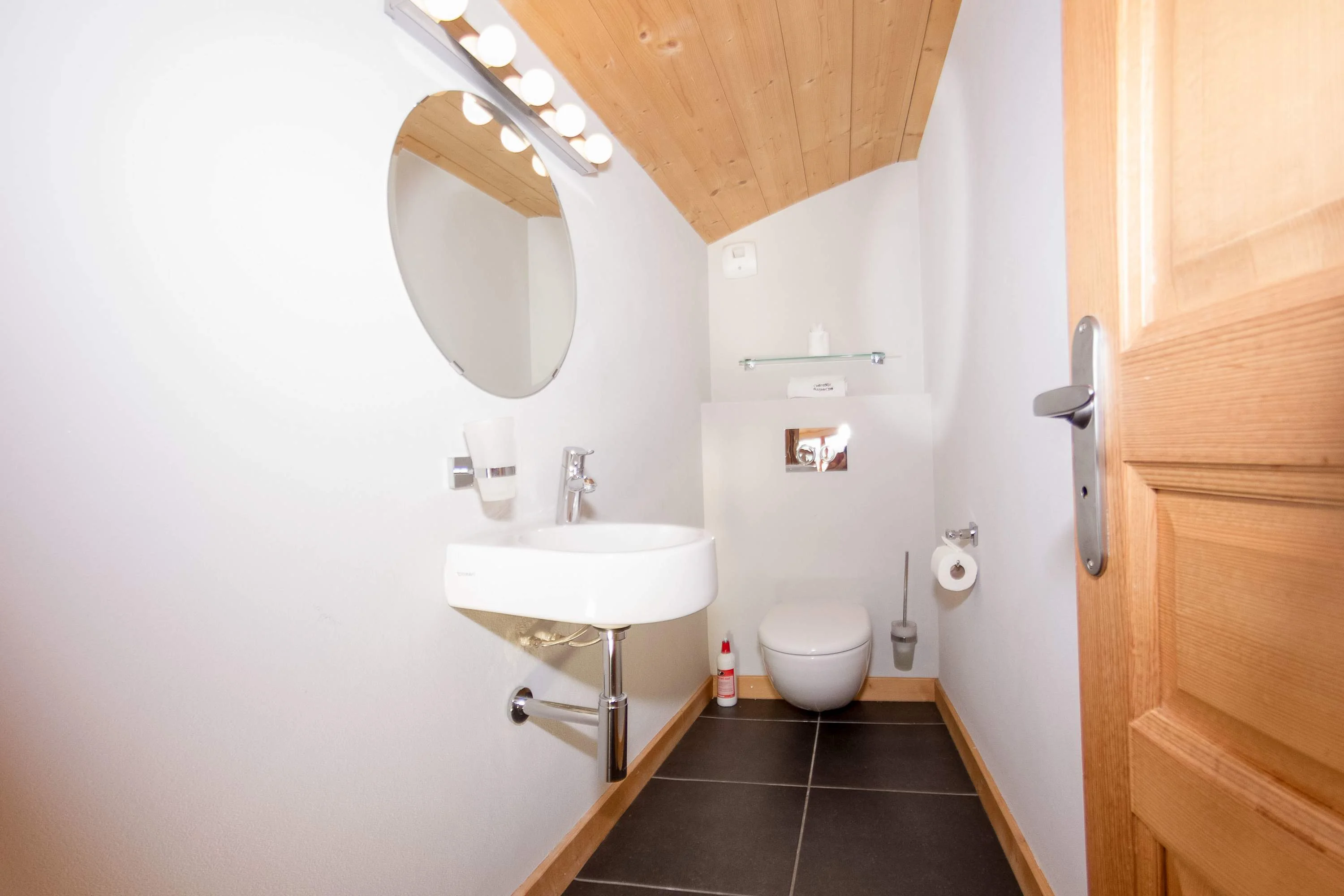Separate toilet upstairs
