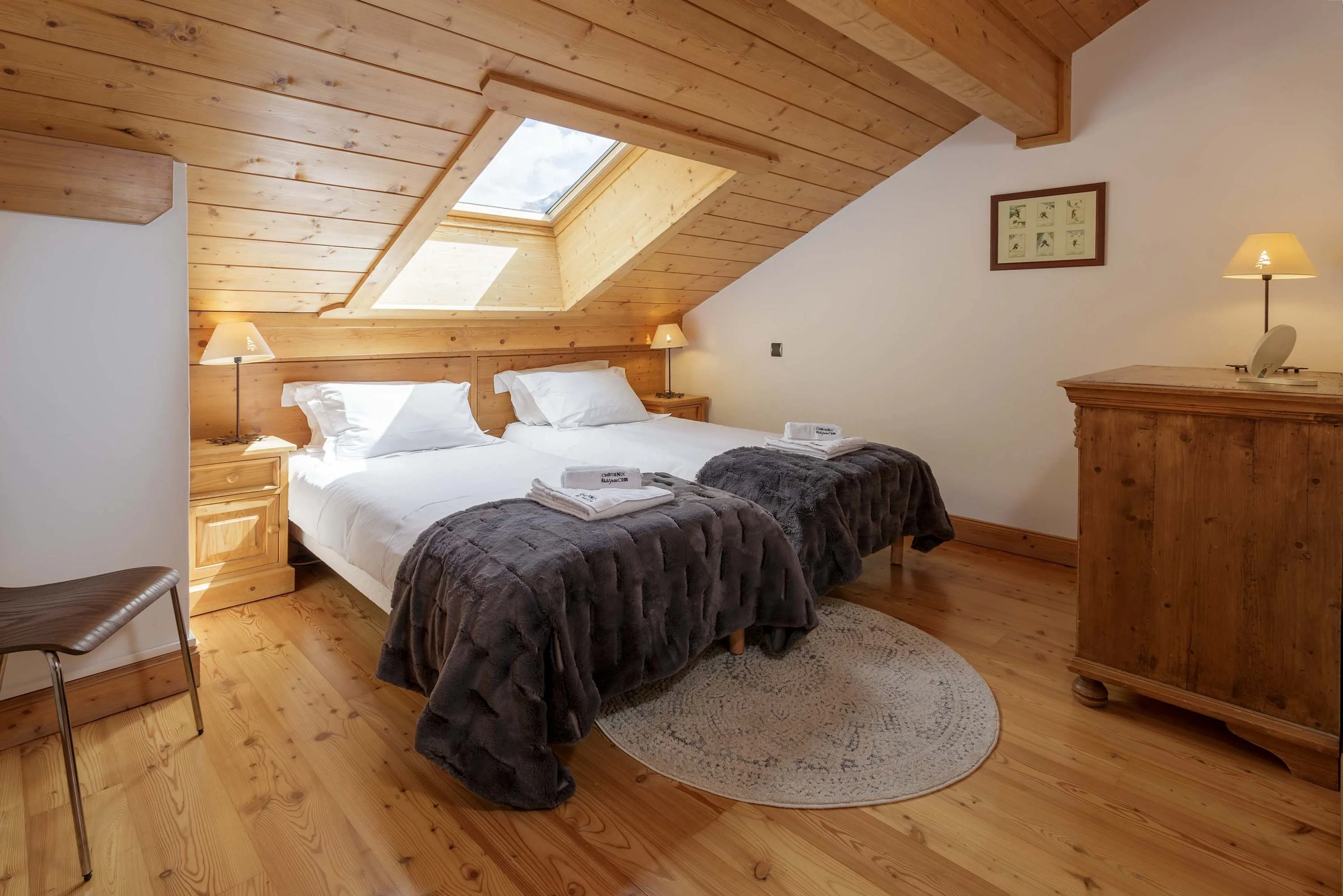 Double bedroom can also be made up as twin room
