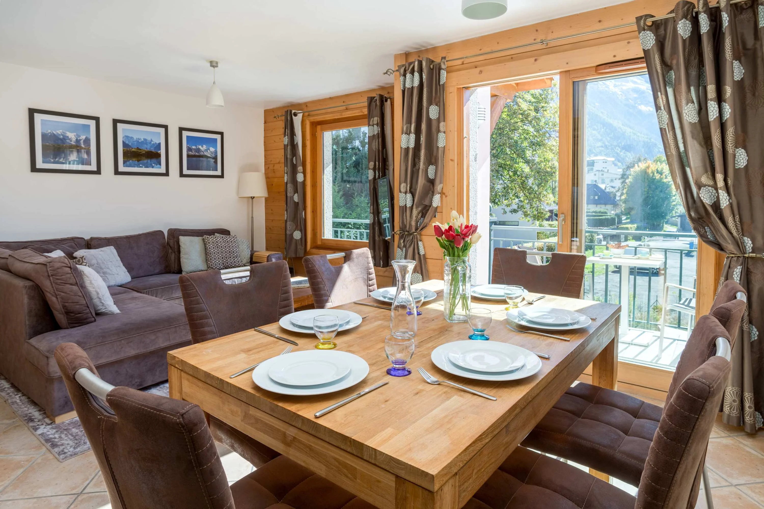 Open plan living dining room