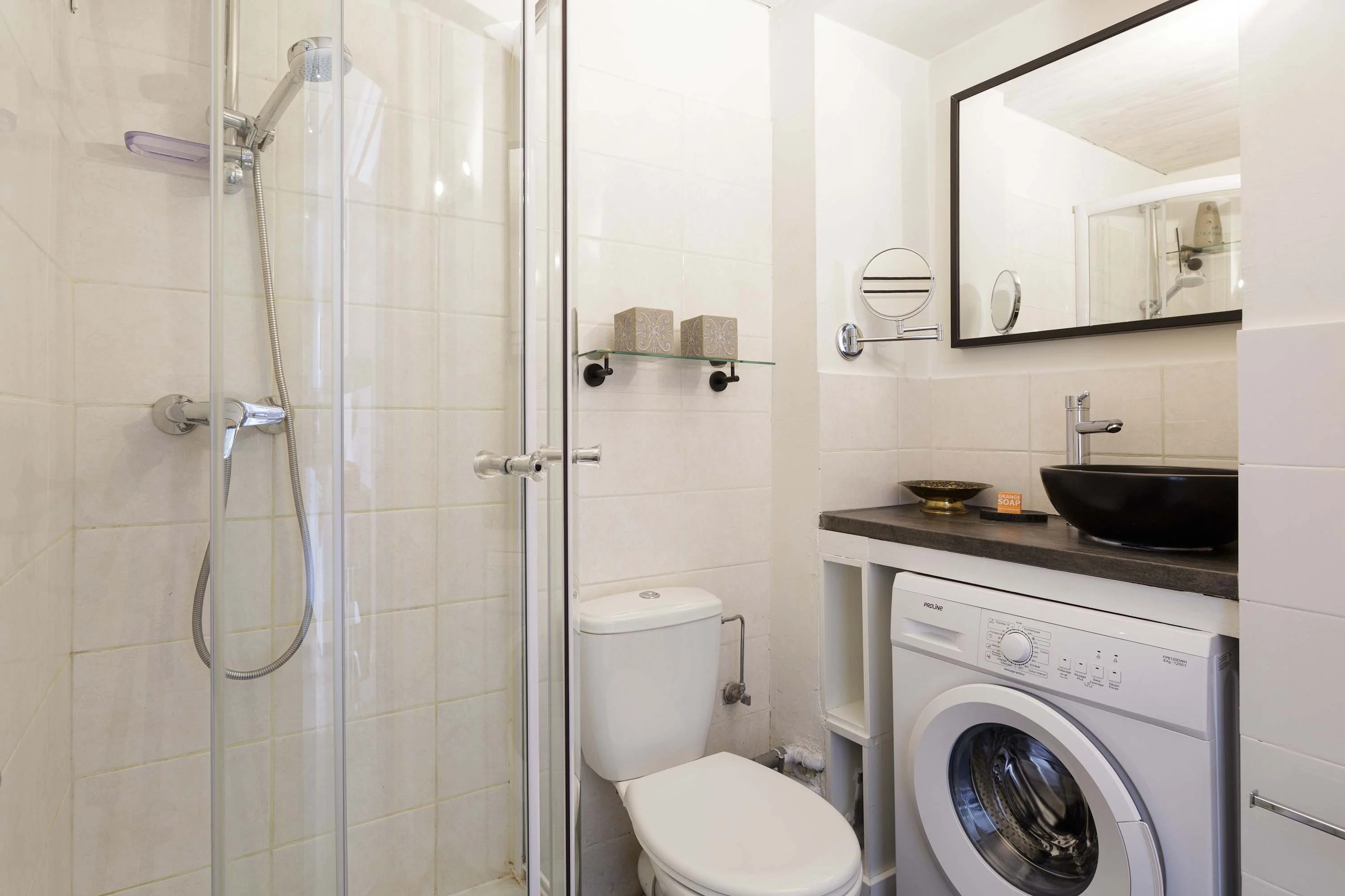 Bathroom with washing machine