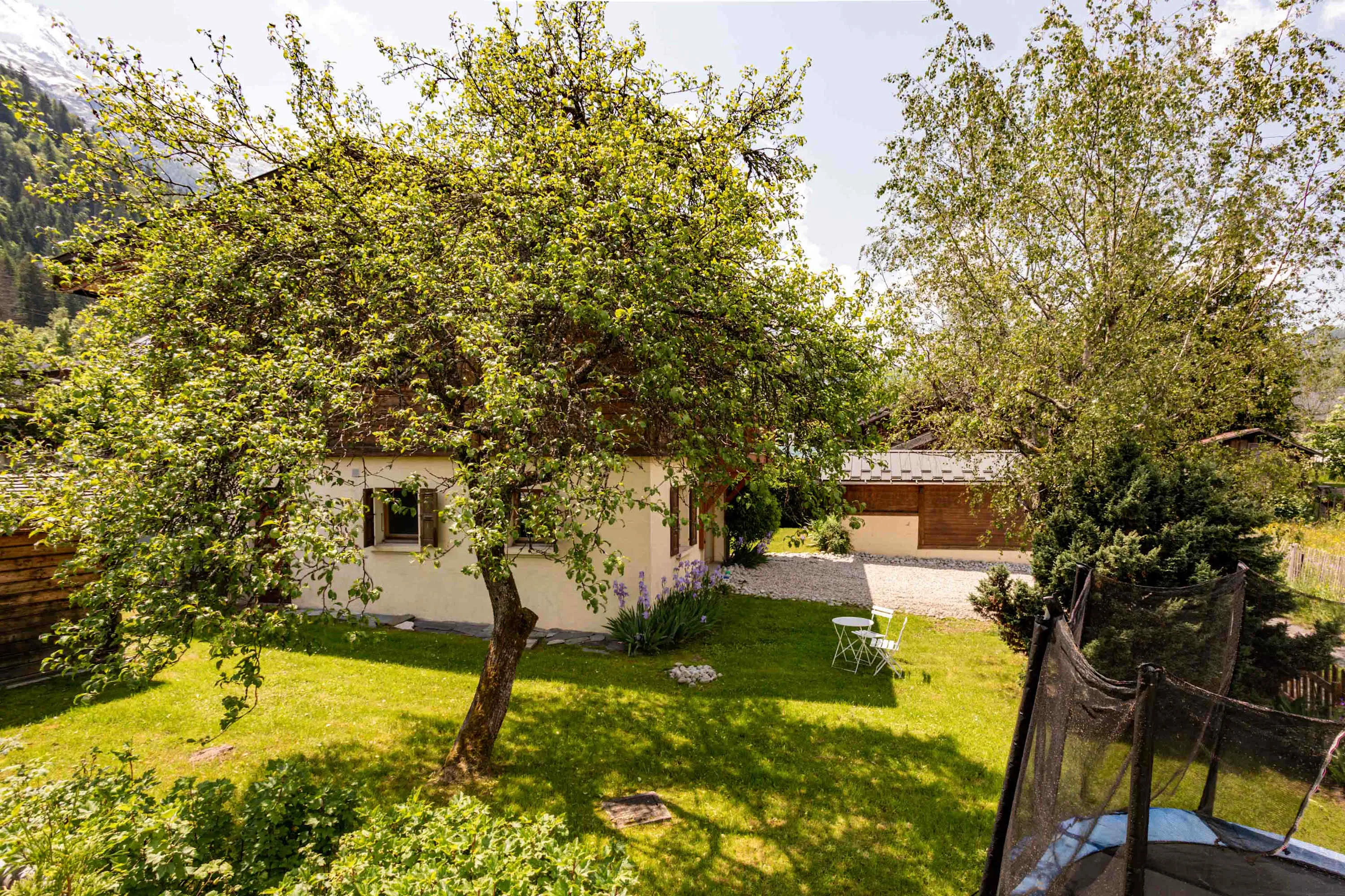 Chalet du Dard garden