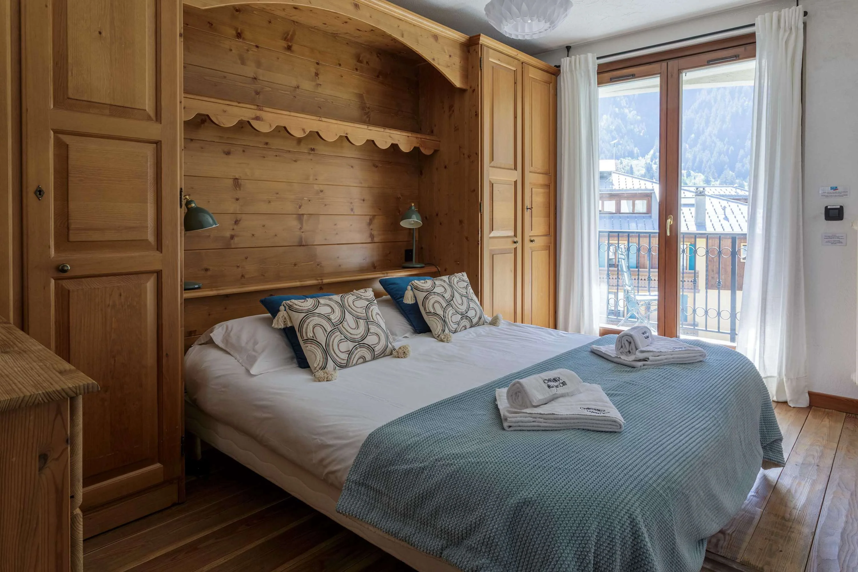 Double bedroom can also be made up as 2 singles