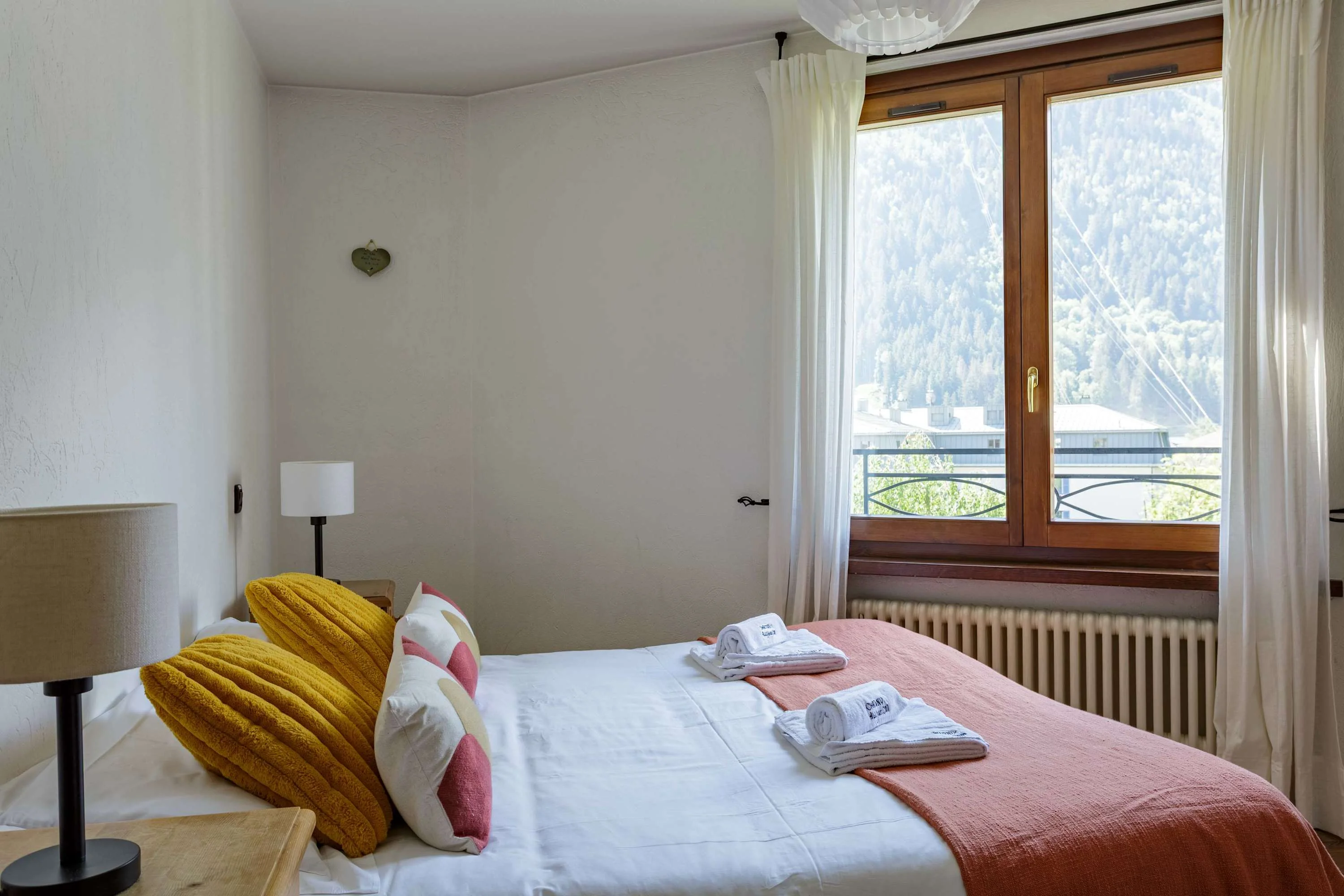Double or twin bedroom