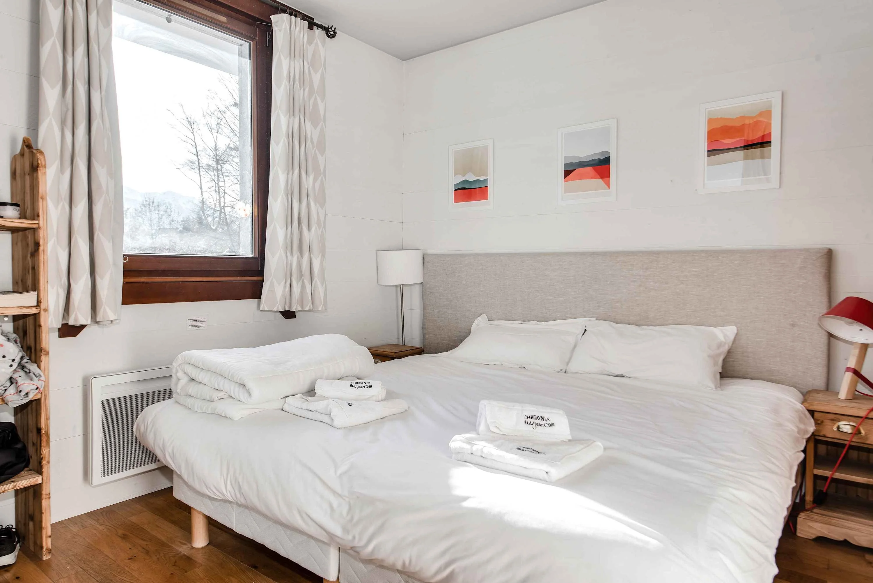 Bedroom 1 can be king size or twin