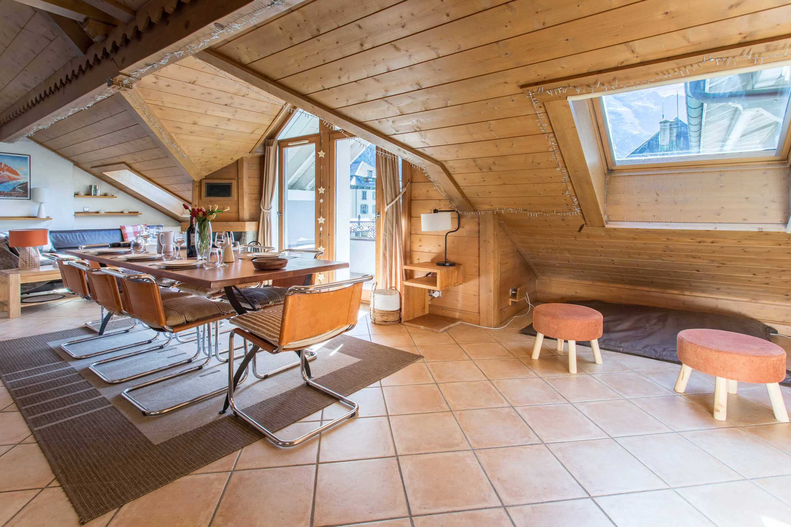 Open plan living space perfect for entertaining families or groups