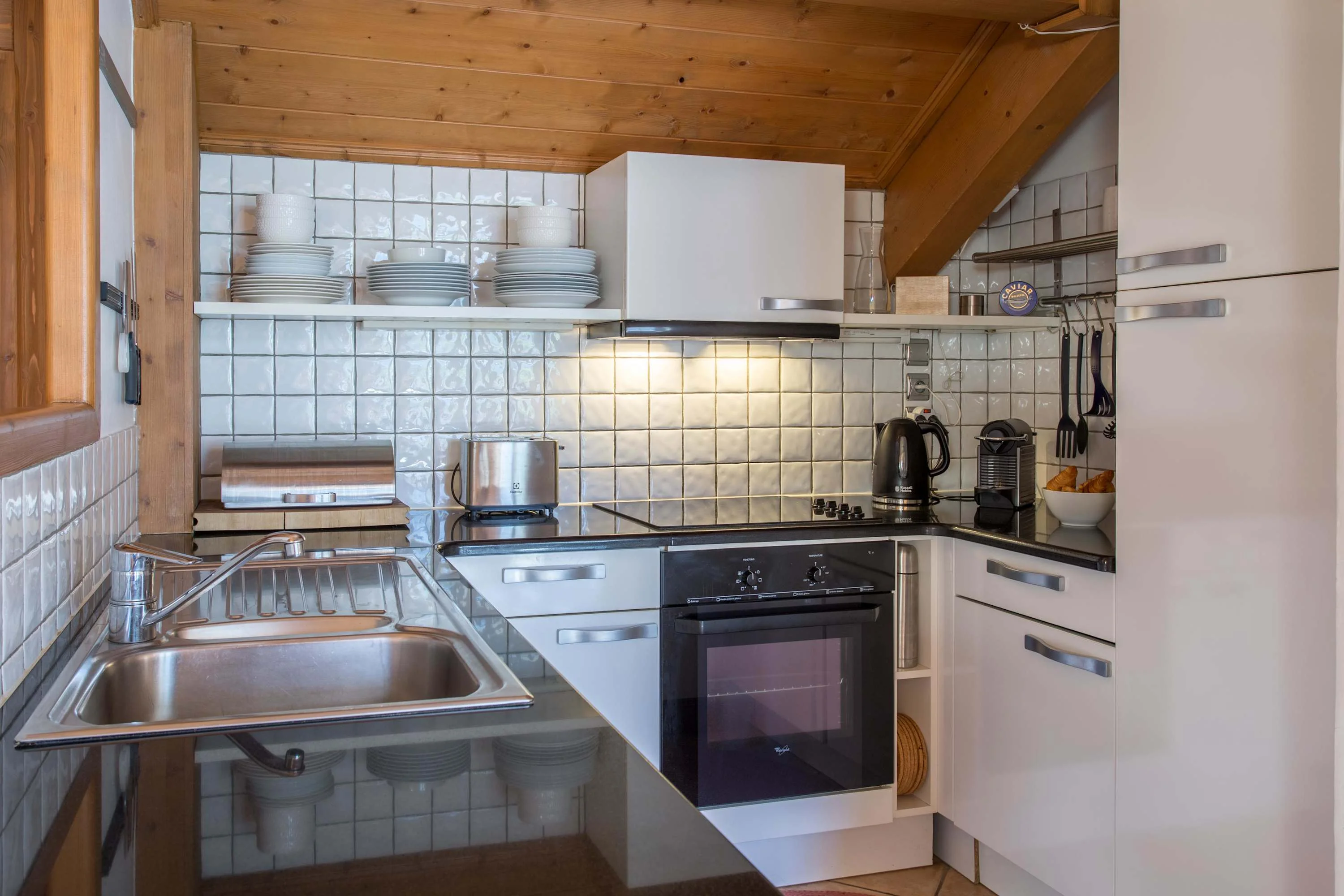 Well-equipped kitchen