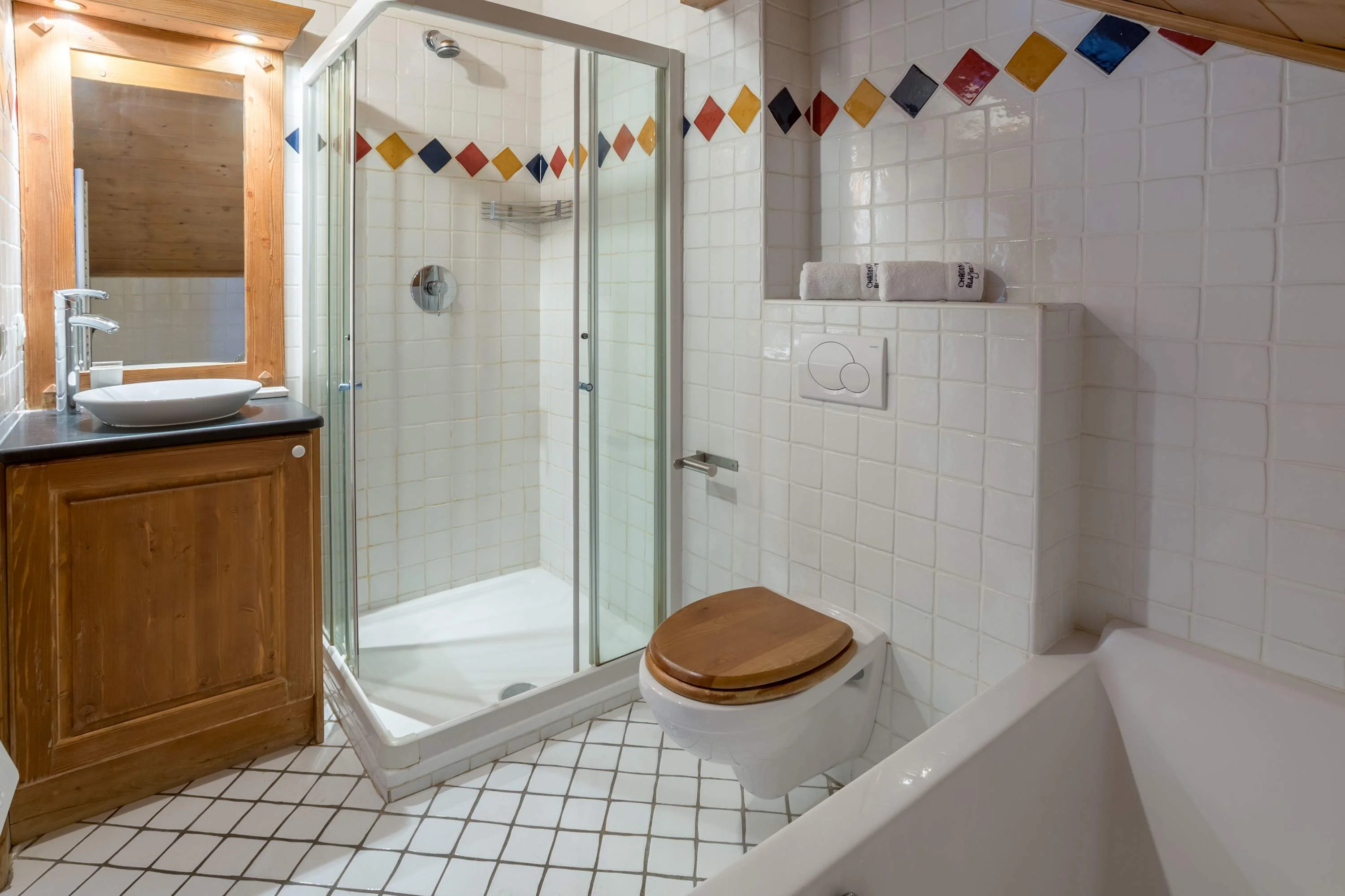 Family bathroom with WC, bath and shower