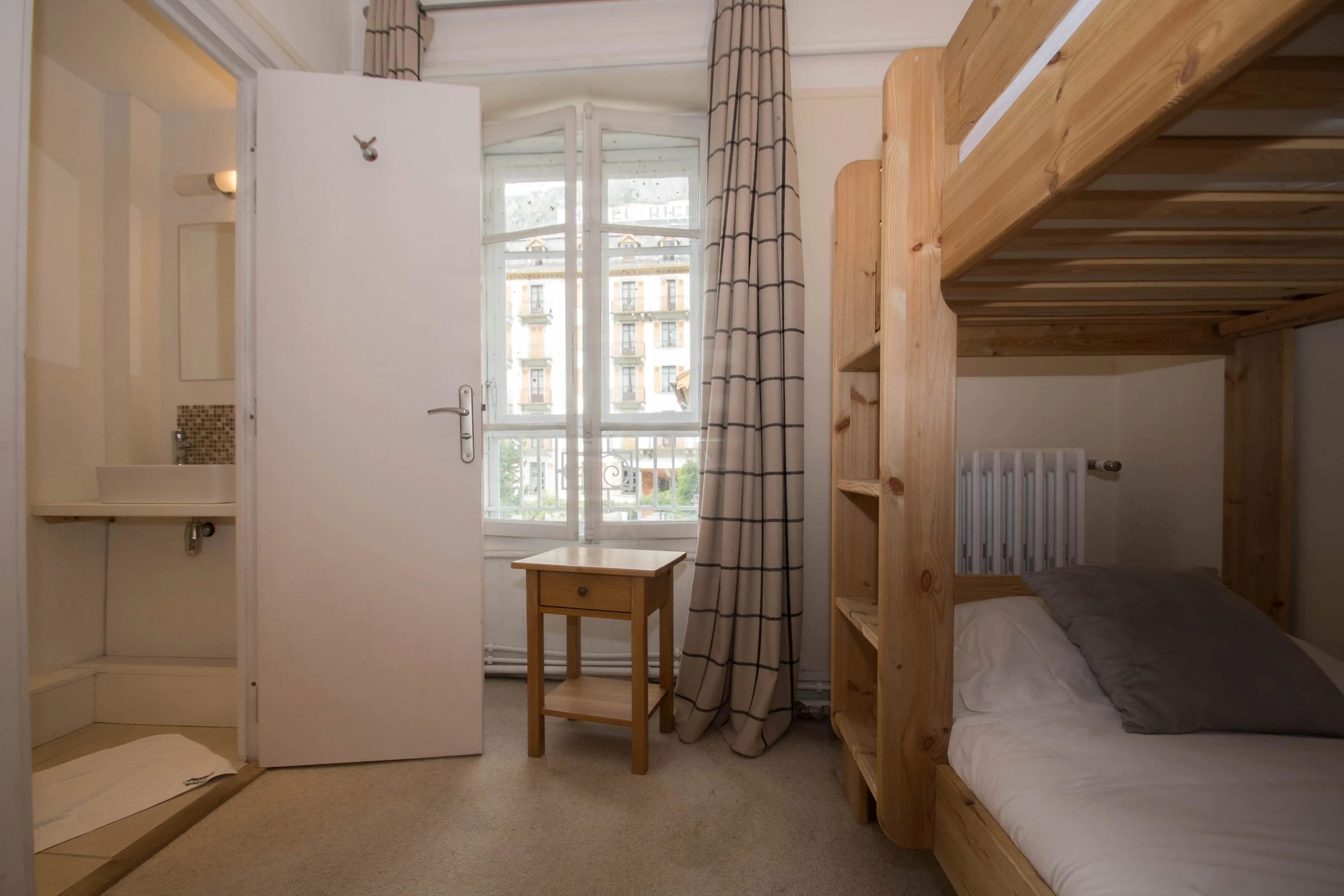 Third bedroom with en suite shower