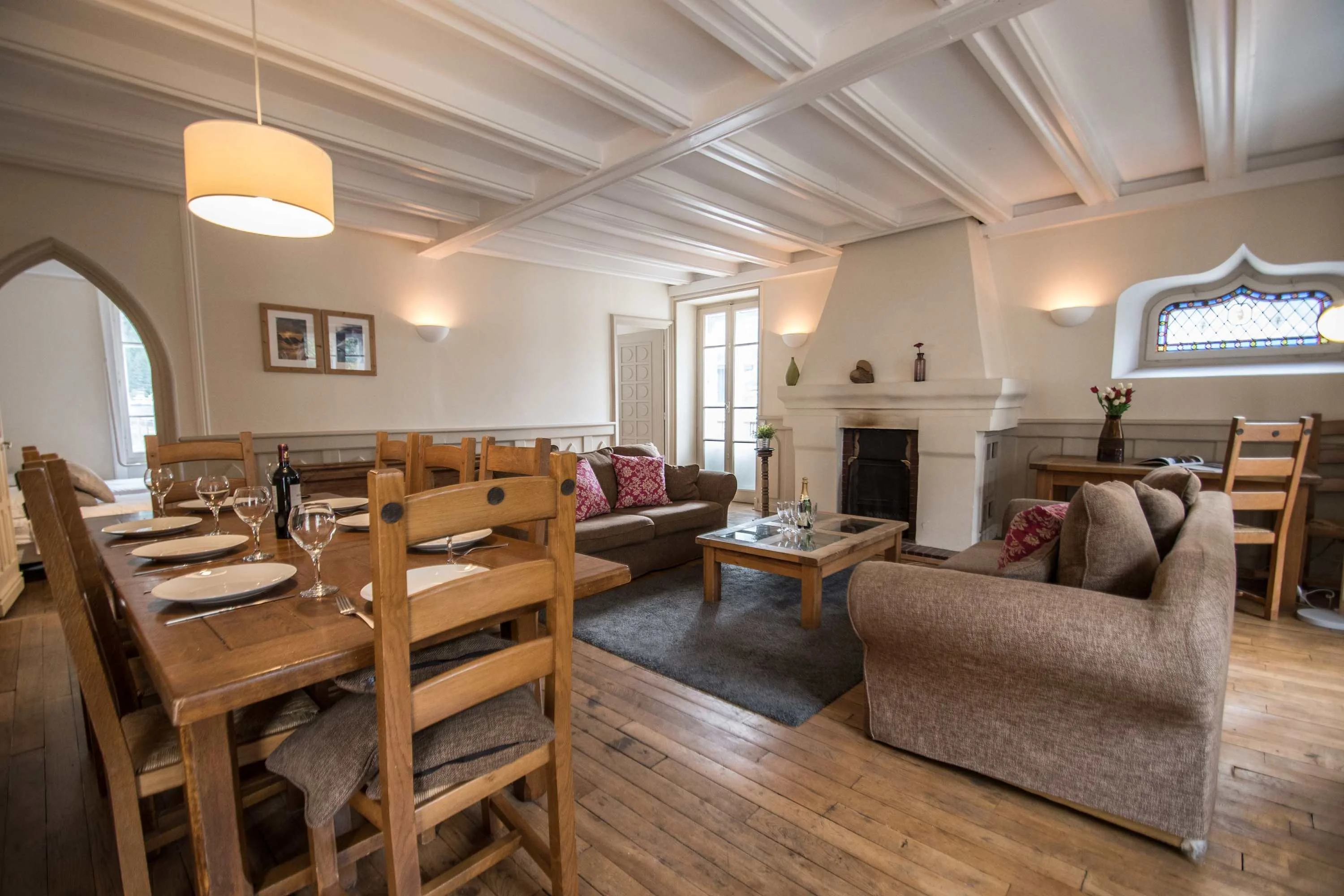 Open-plan living/dining room