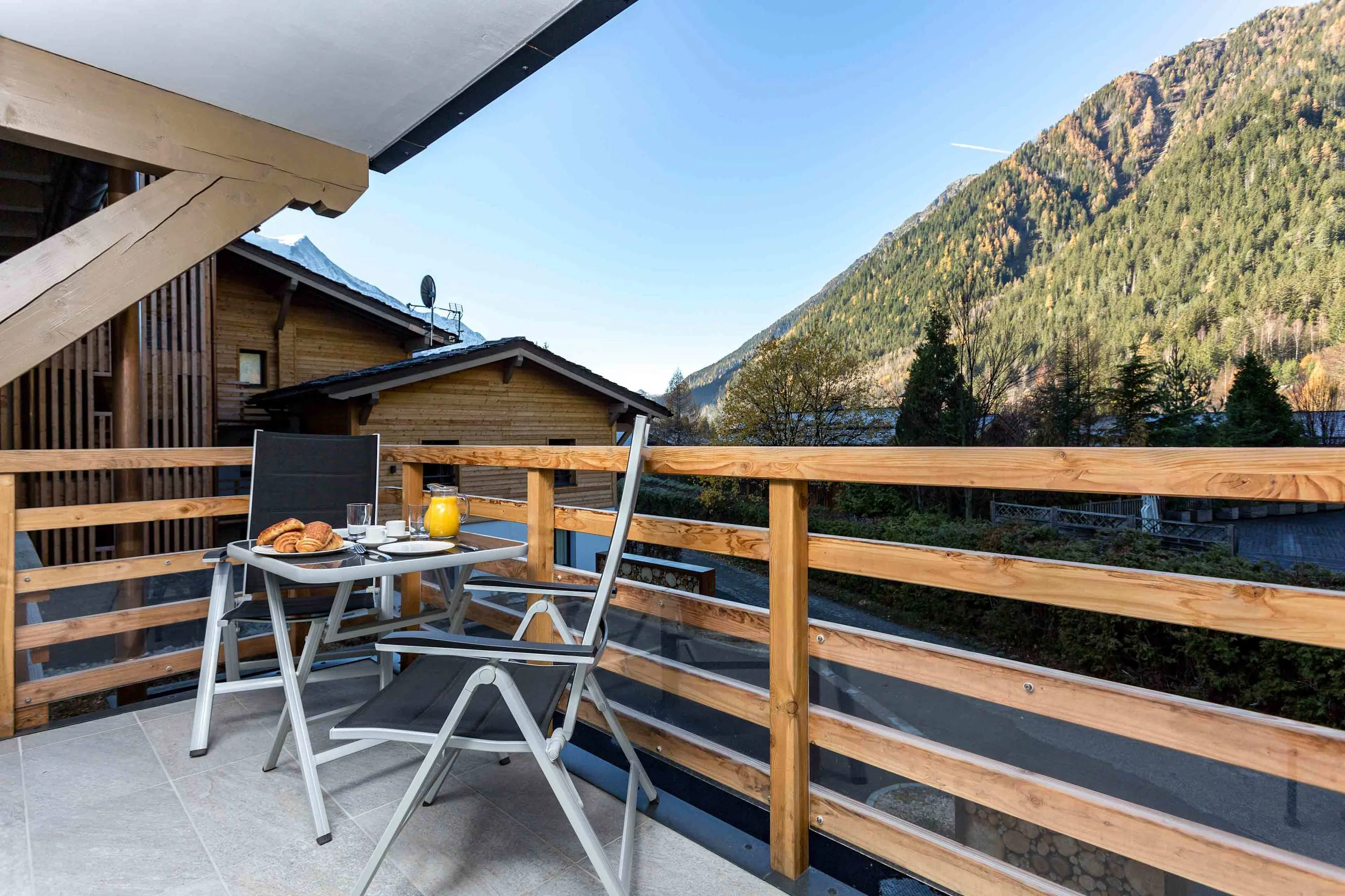 Beautiful balcony has mountain views of Brévent and Flégère
