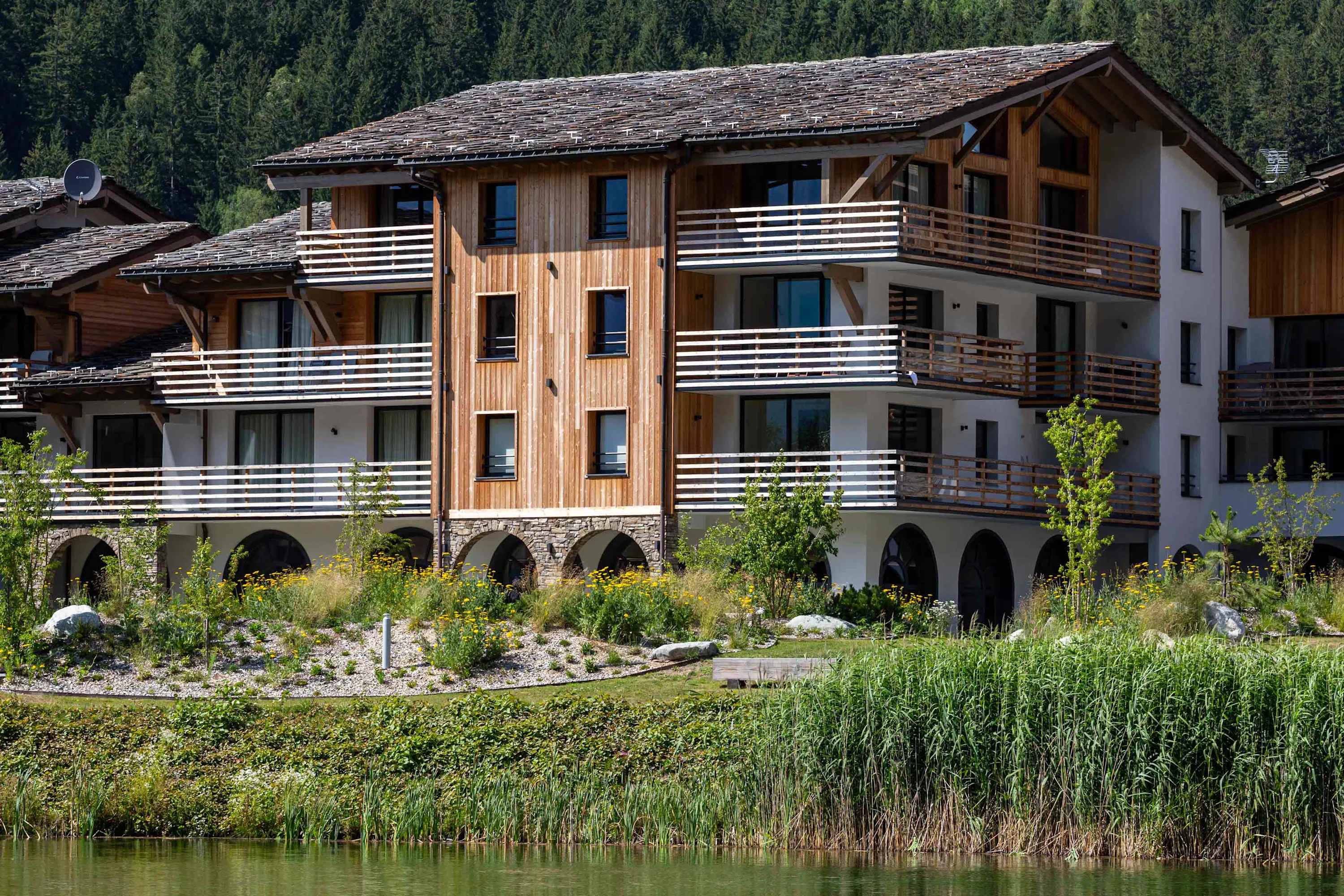 Cordee 4 exterior