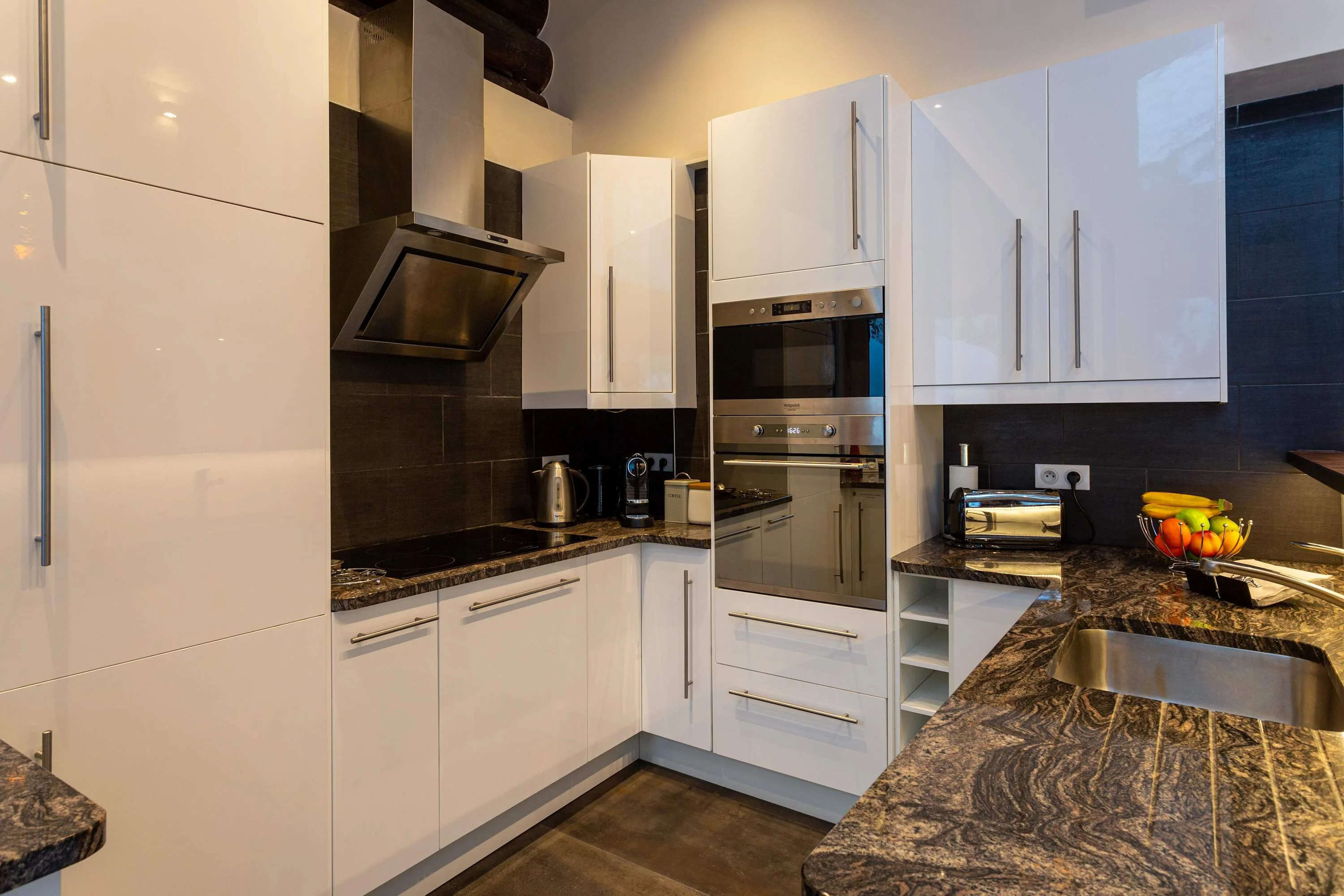 New well-equipped kitchen