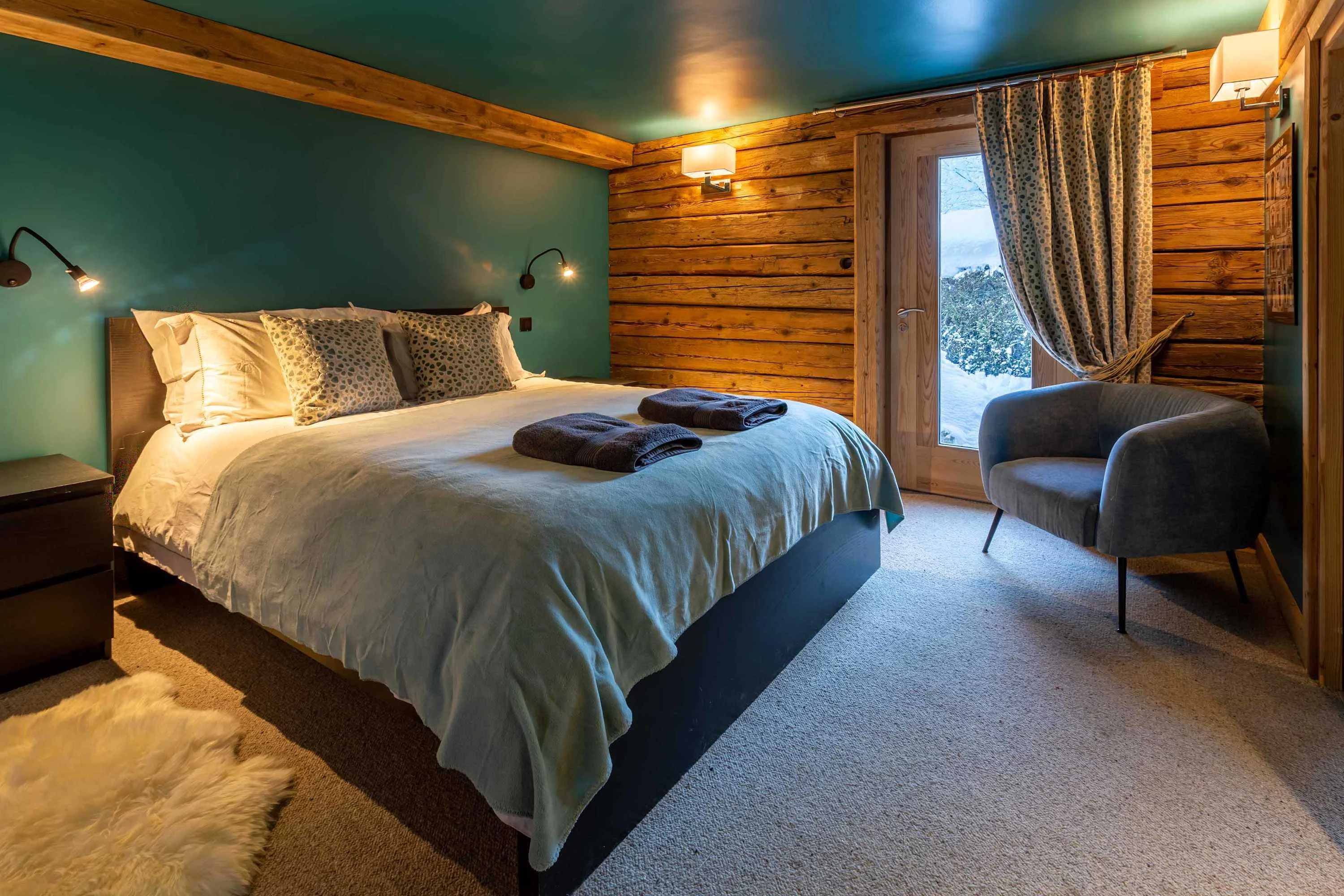 Downstairs double bedroom
