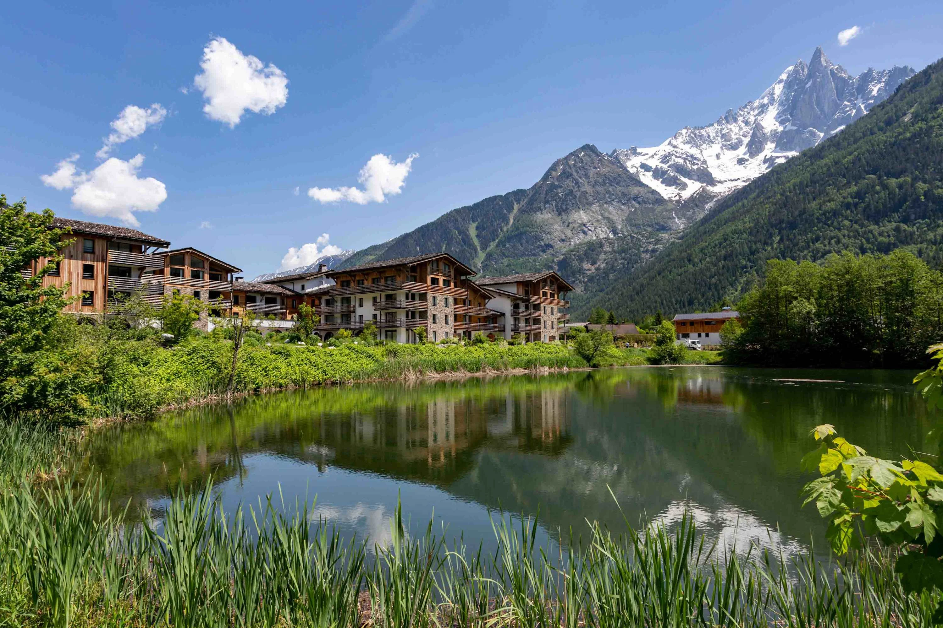 Residence la Cordee overlooking the lake