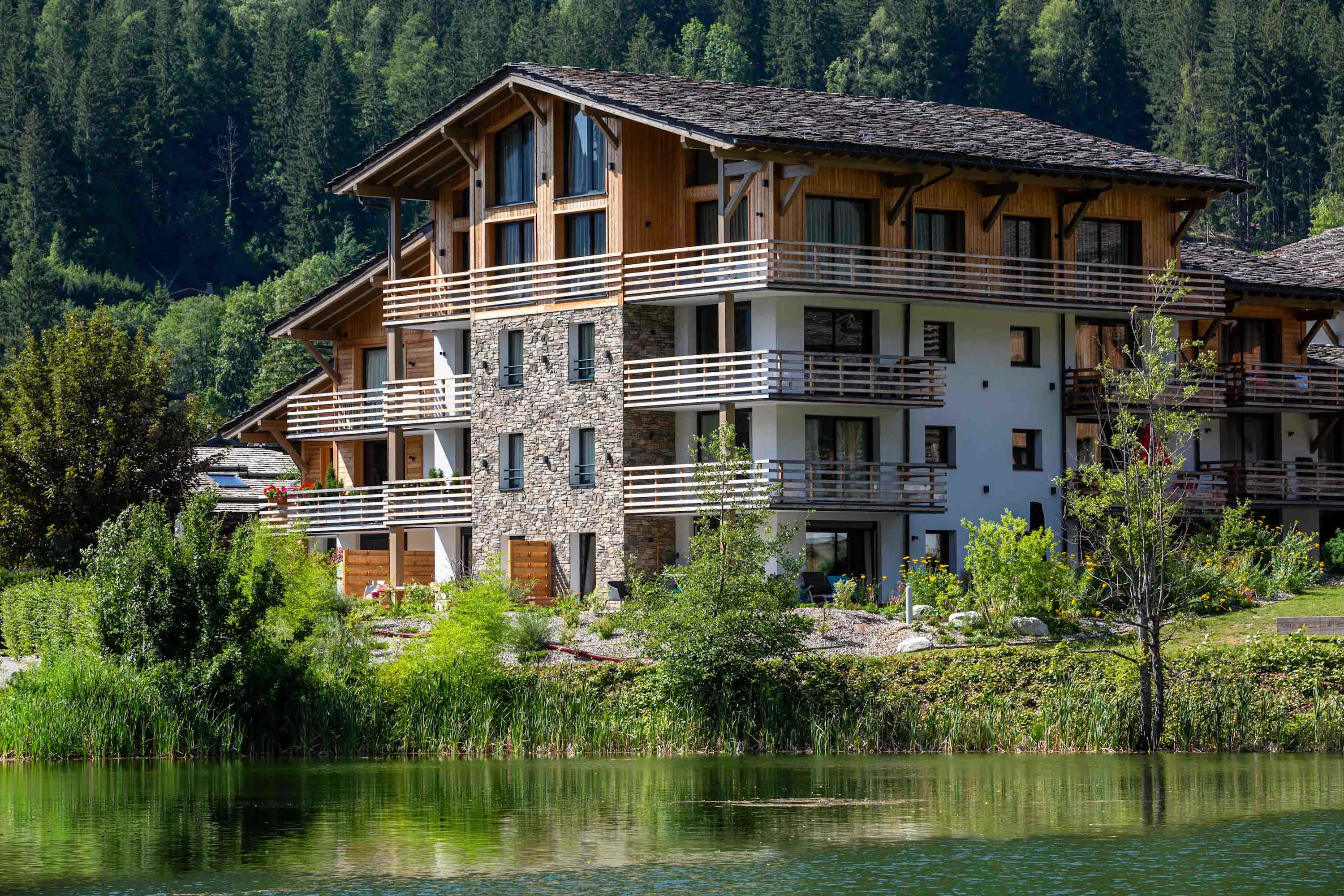 Cordee 5 exterior