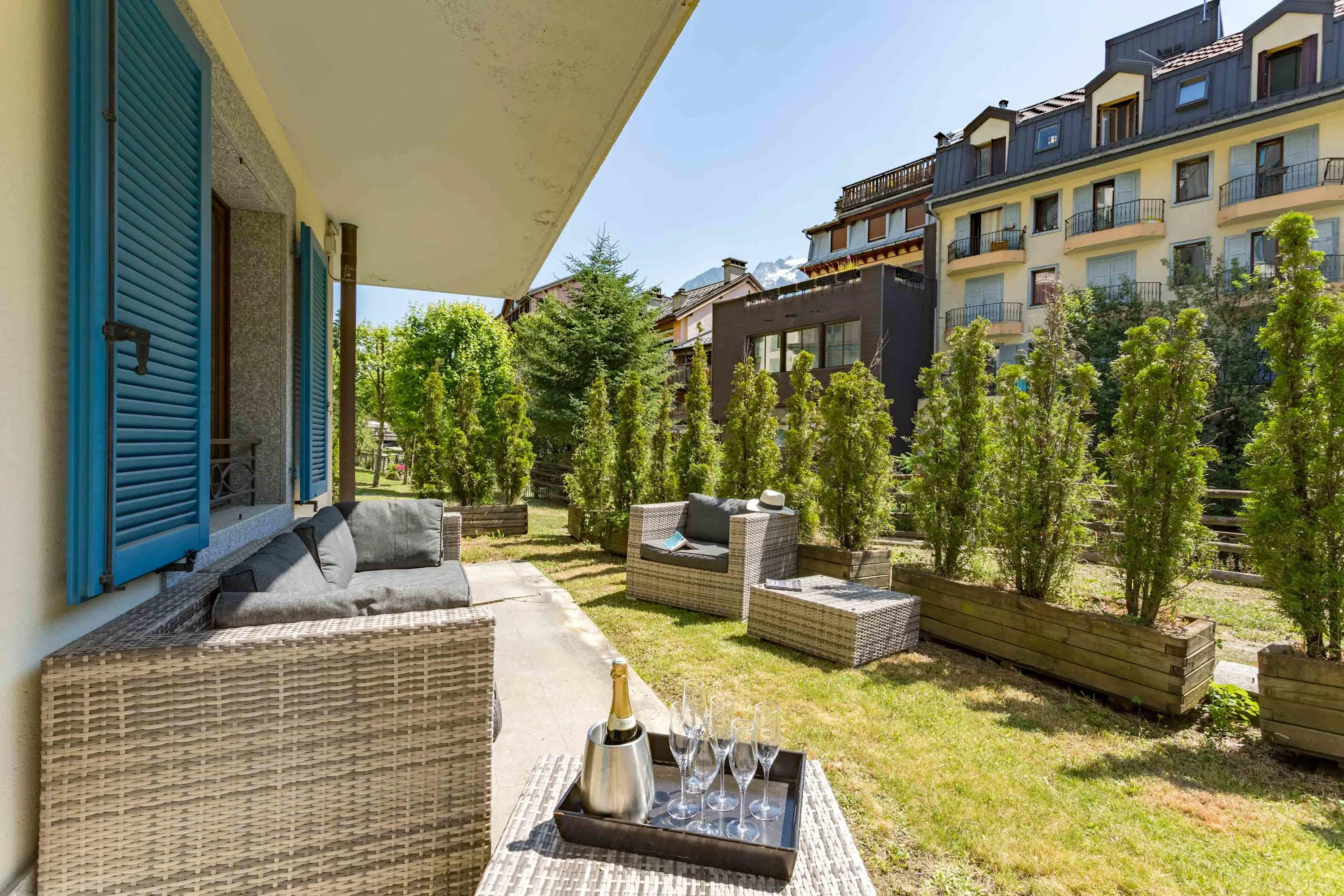 Relax on the outside lounge furniture