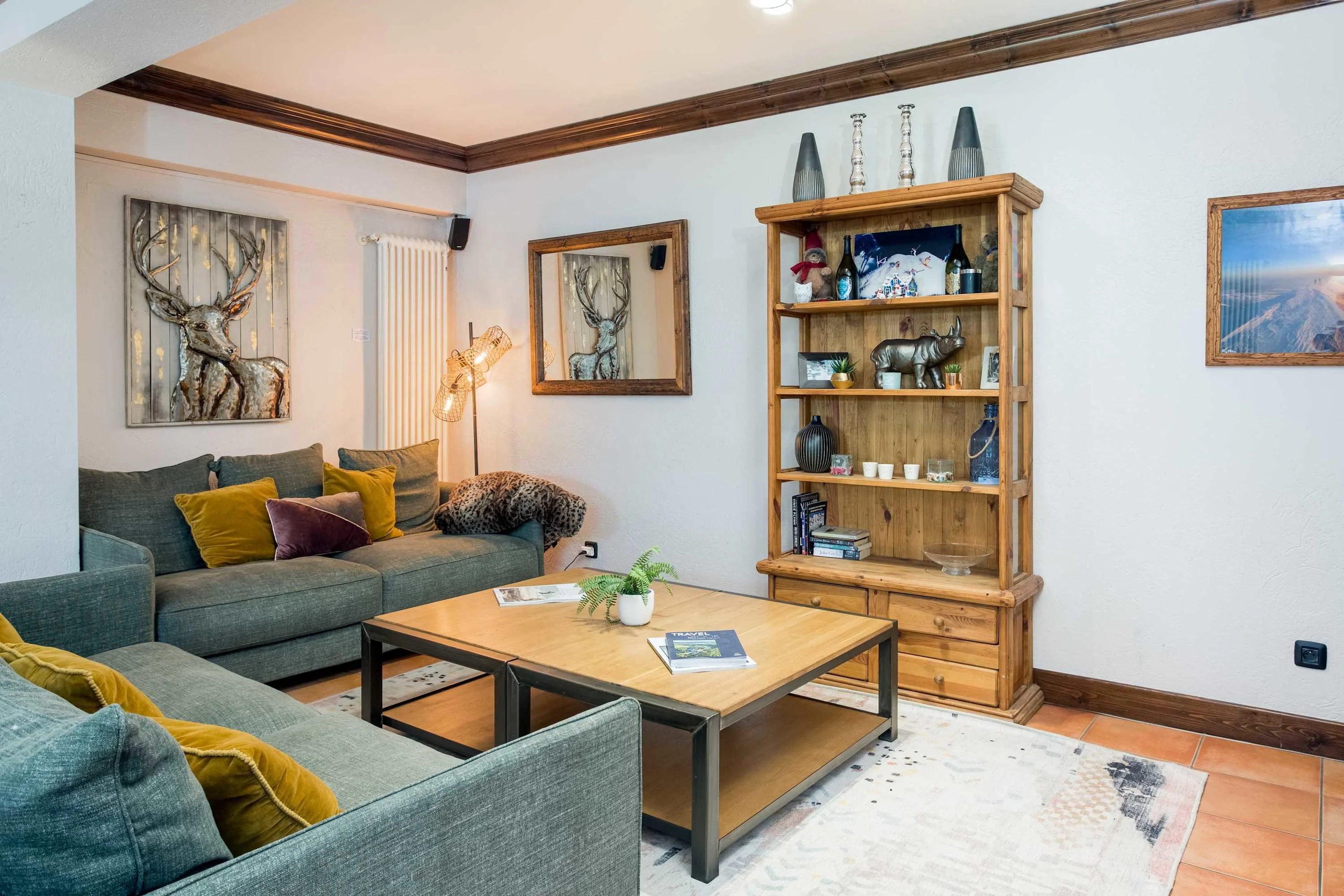 The cosy sitting area also transforms into a sofa bed